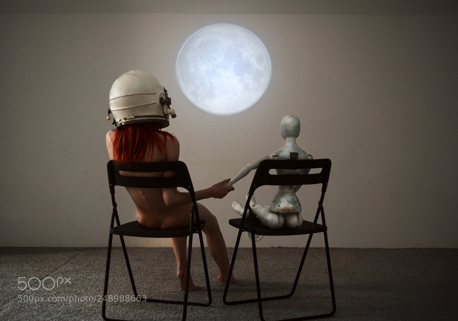 Nikon D700 sample photo. Alone moon photography