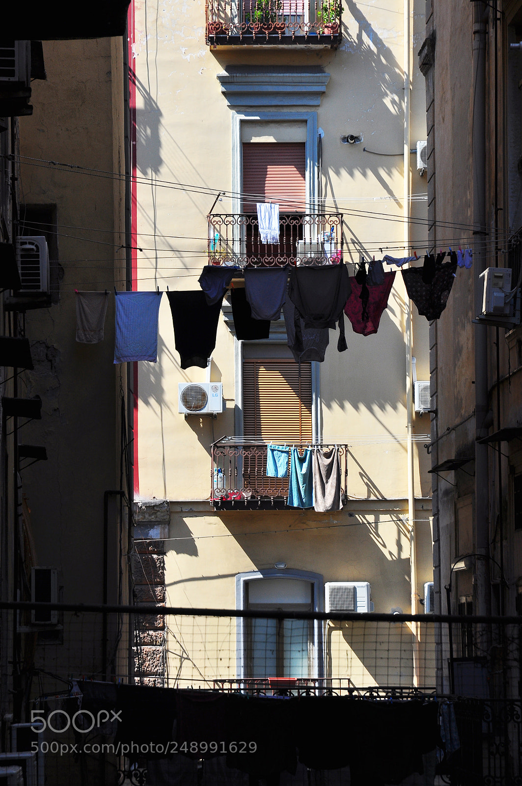 Nikon D90 sample photo. Napoli. typical photography