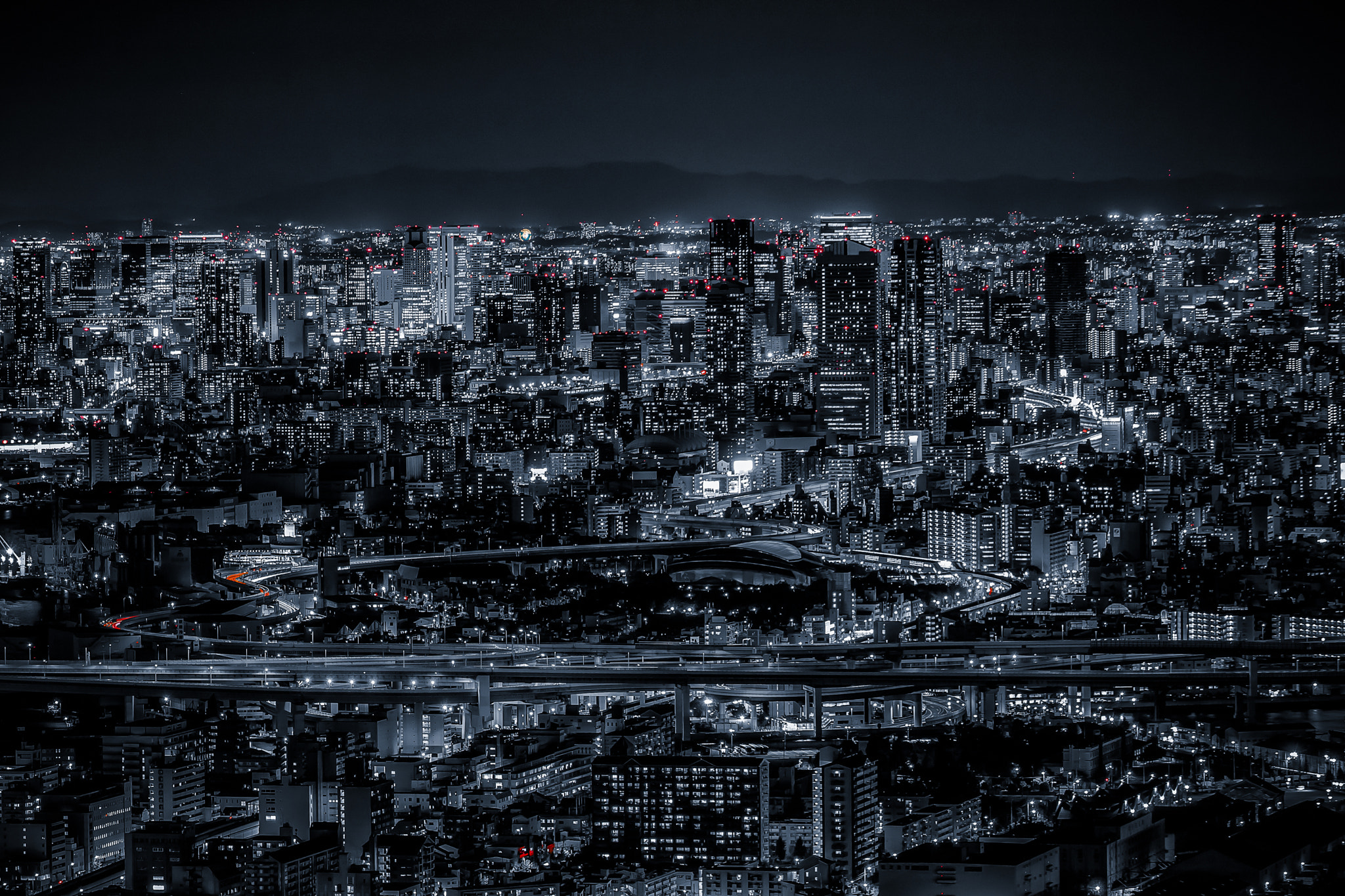 Canon EOS 500D (EOS Rebel T1i / EOS Kiss X3) sample photo. Night view of osaka seen from a skyscraper photography