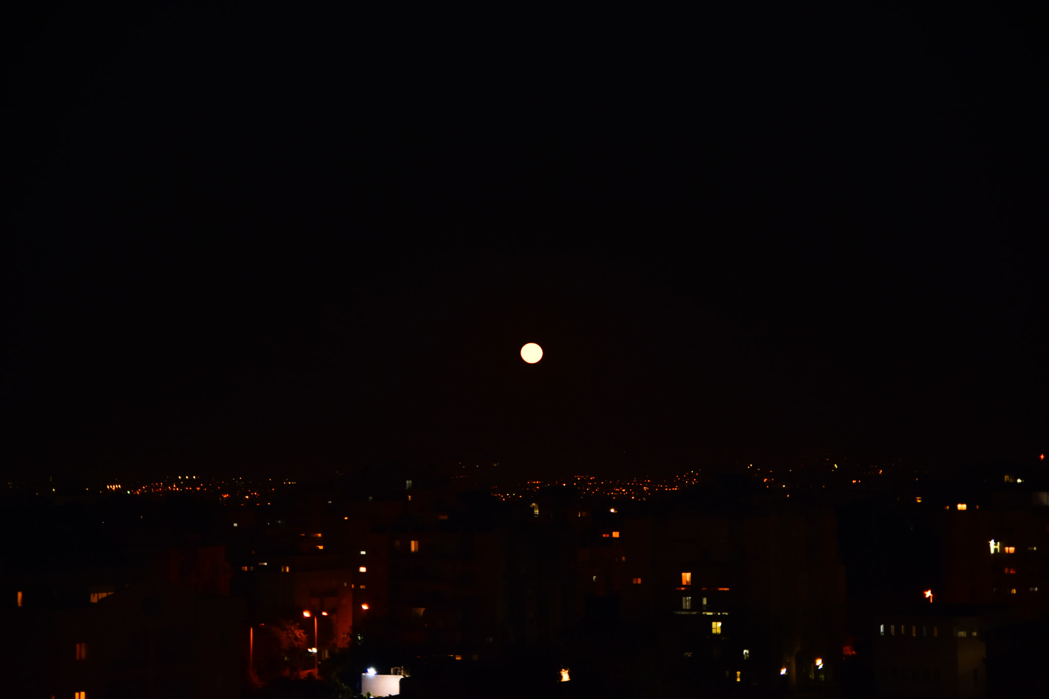 Nikon D3400 sample photo. Pure moonlight photography