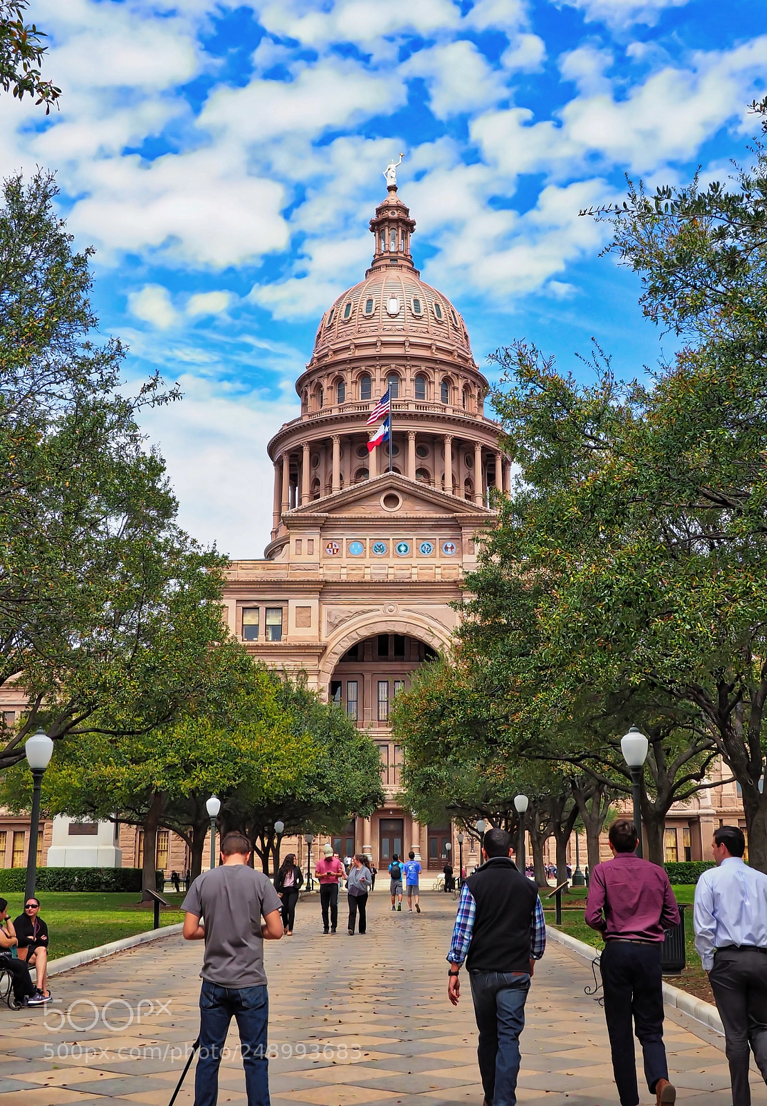 Olympus OM-D E-M1 Mark II sample photo. Capitol, austin tx photography