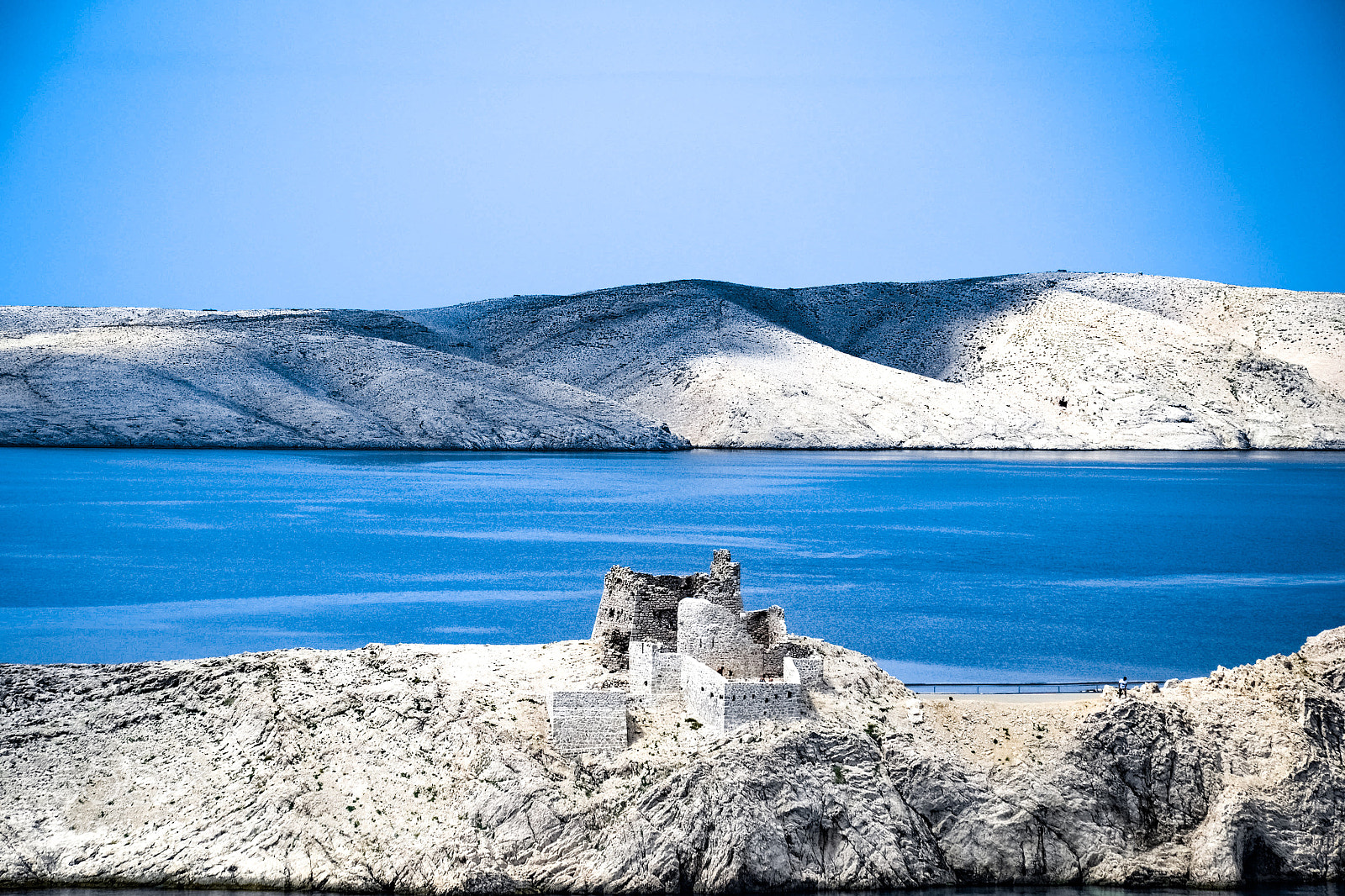 Nikon D3100 sample photo. Thecastle photography