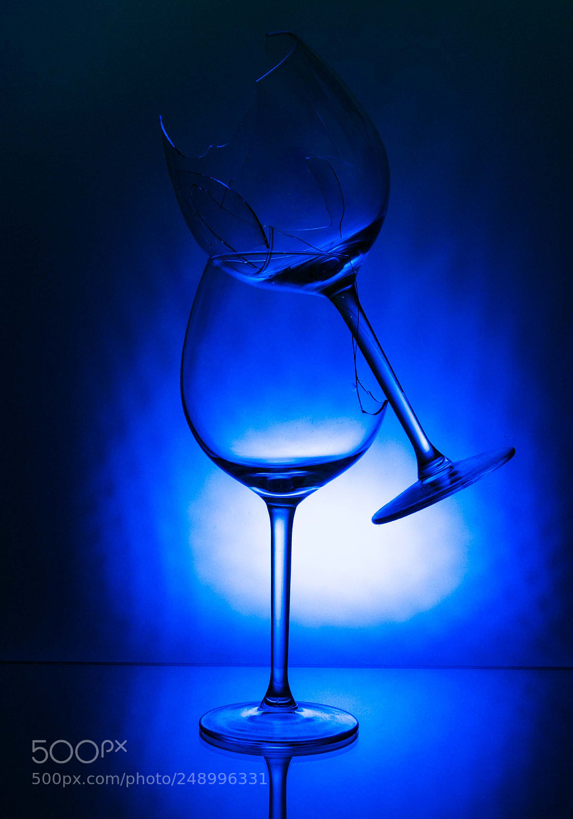 Canon EOS 1100D (EOS Rebel T3 / EOS Kiss X50) sample photo. Broken glass in the photography