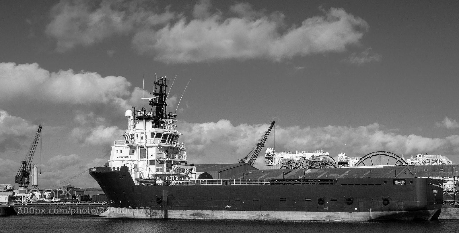 Canon EOS 100D (EOS Rebel SL1 / EOS Kiss X7) sample photo. B&w leith docks photography