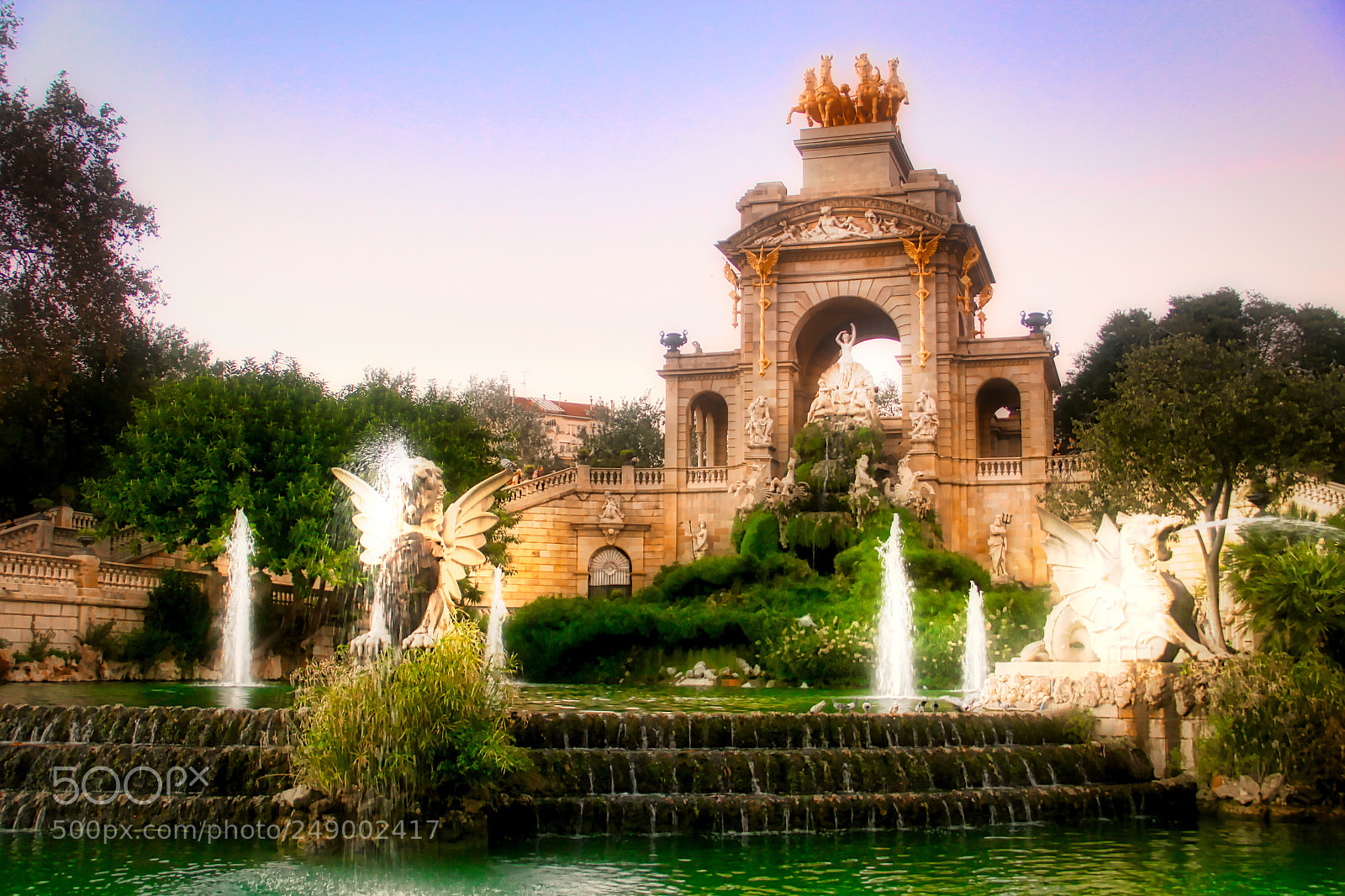 Canon EOS 550D (EOS Rebel T2i / EOS Kiss X4) sample photo. Parc de la ciutadella photography