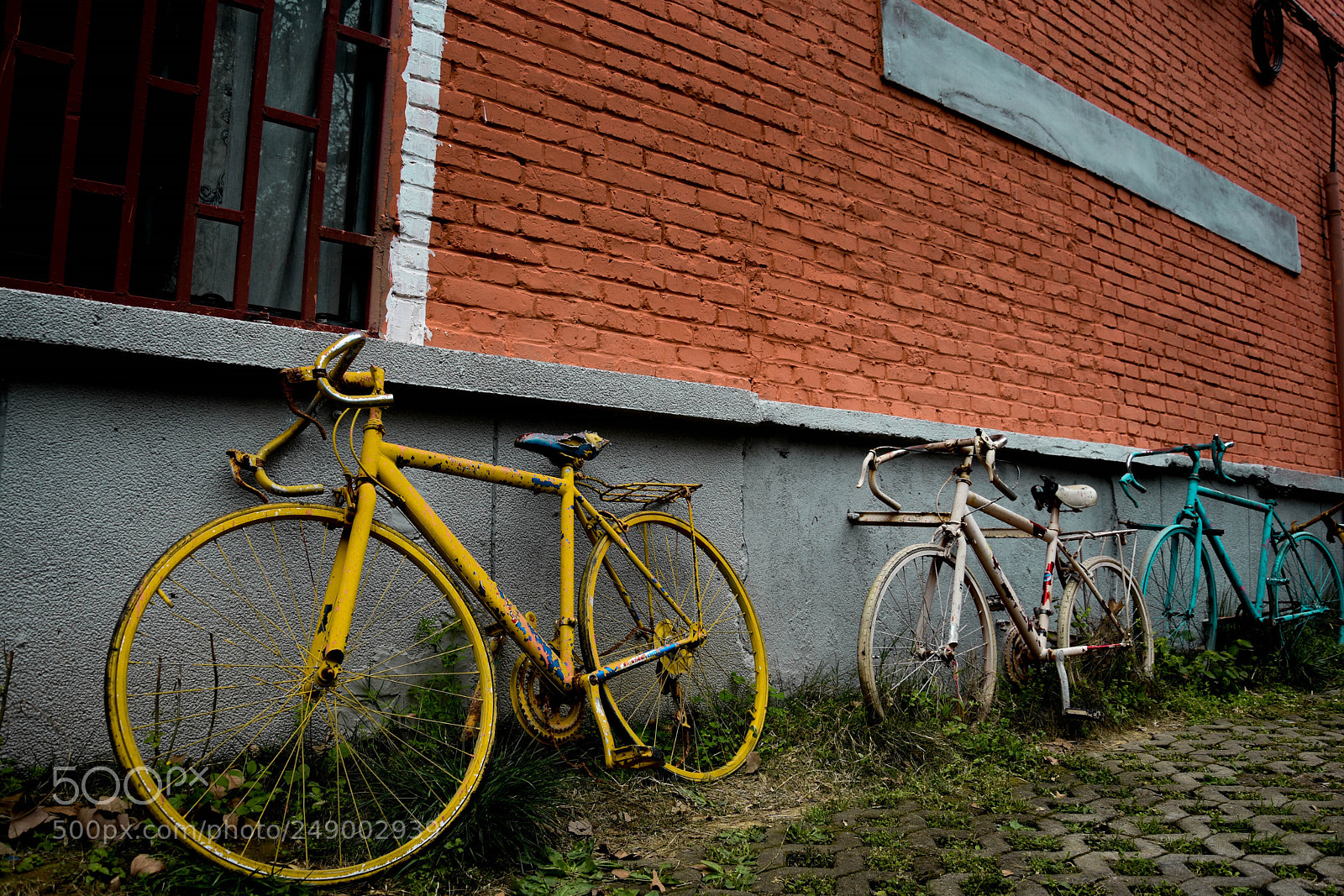 Nikon D7200 sample photo. Old street photography