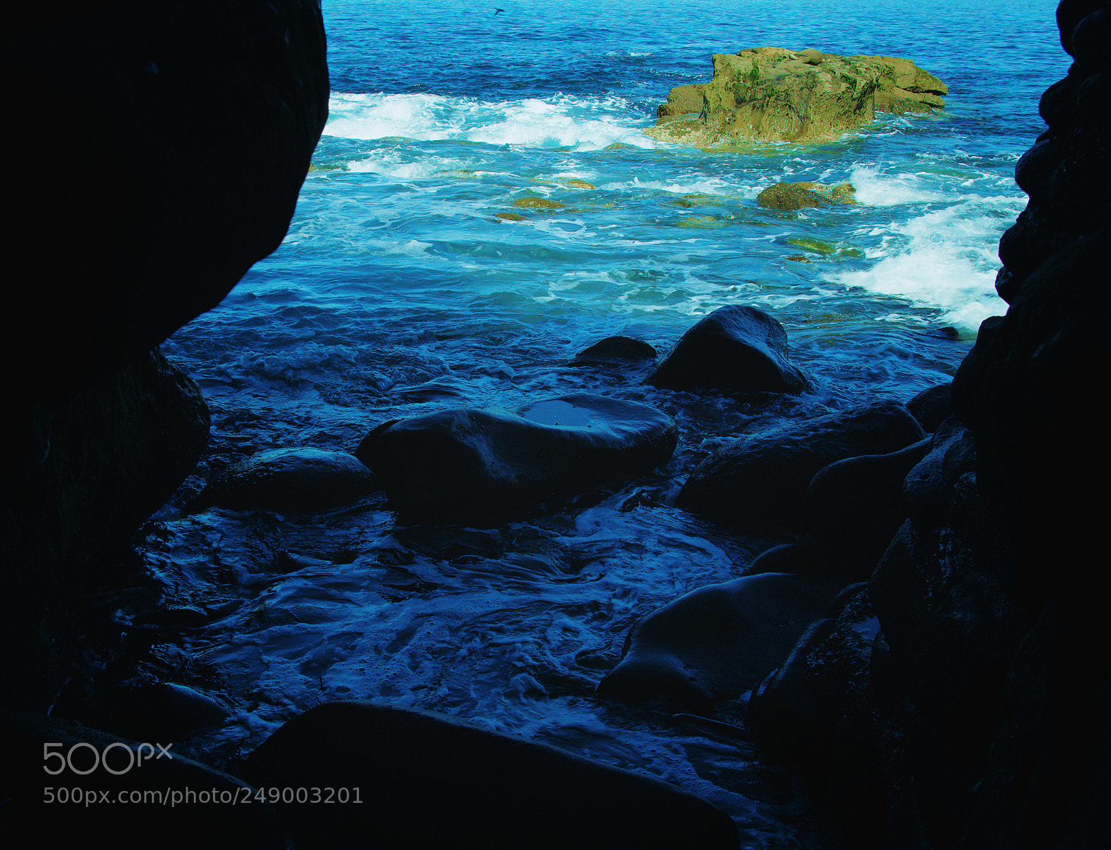 Nikon D7000 sample photo. Rocks underneath the cave photography