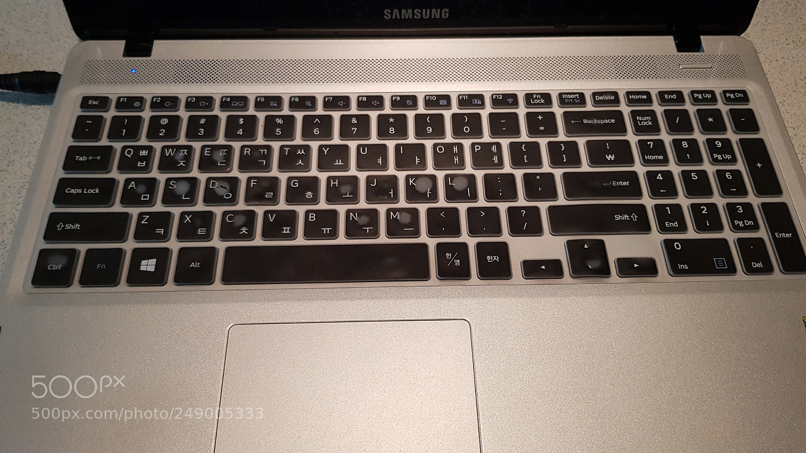 Samsung Galaxy S8 sample photo. Worn keyskin photography