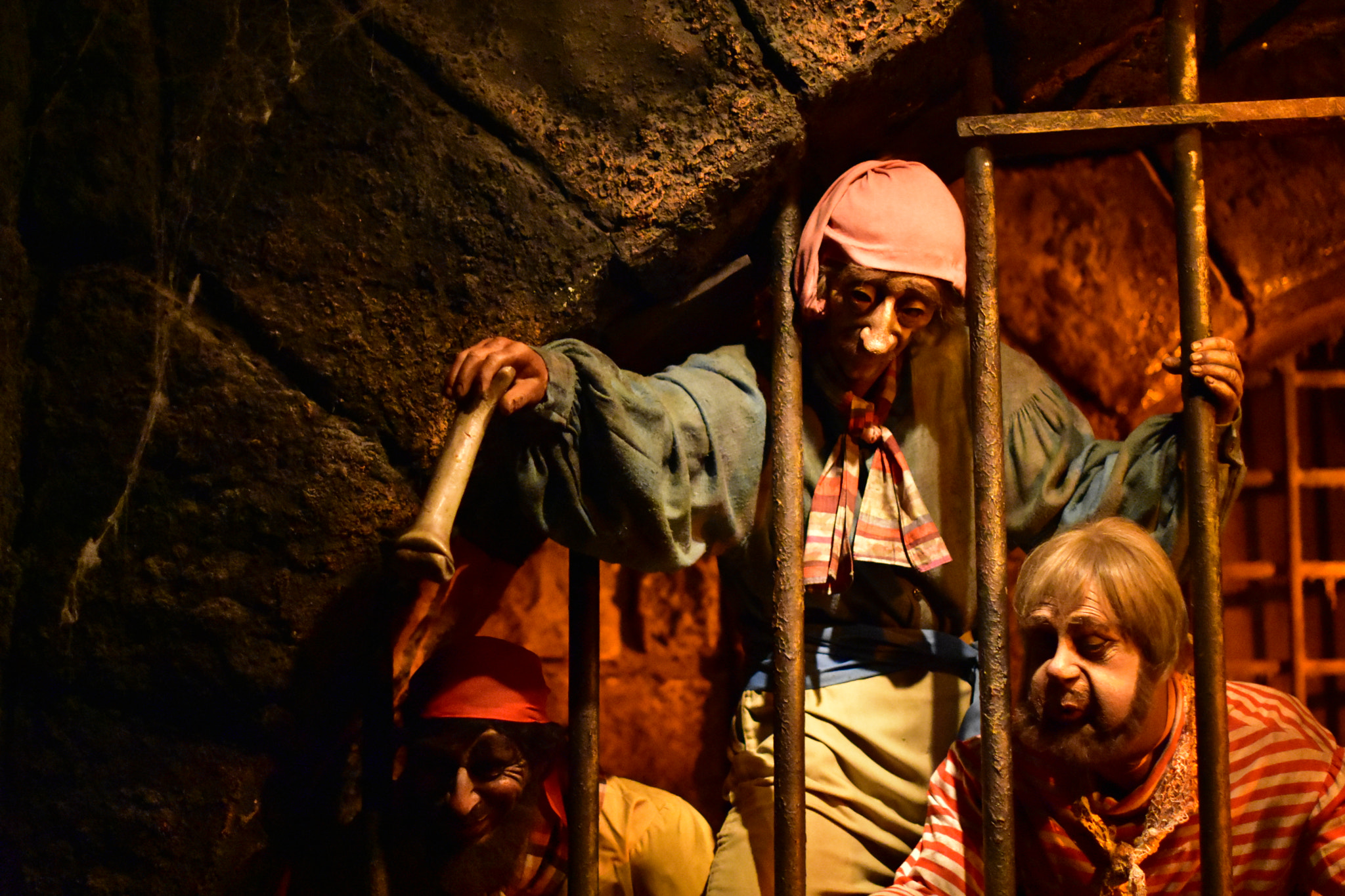 Nikon D3400 + Nikon AF-S Nikkor 50mm F1.4G sample photo. Prisoners of pirates photography