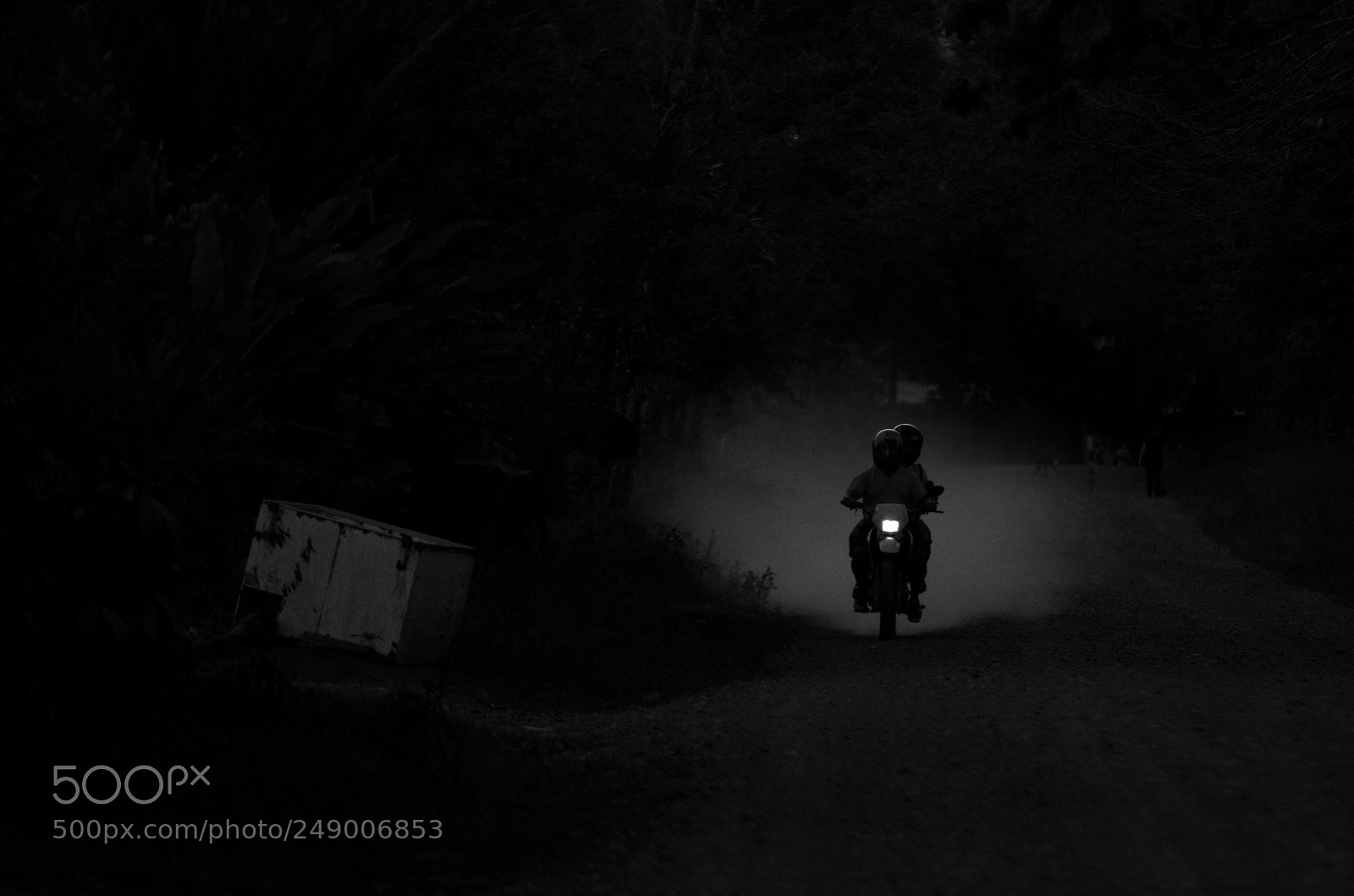 Pentax K-50 sample photo. Ojos de gallardo photography