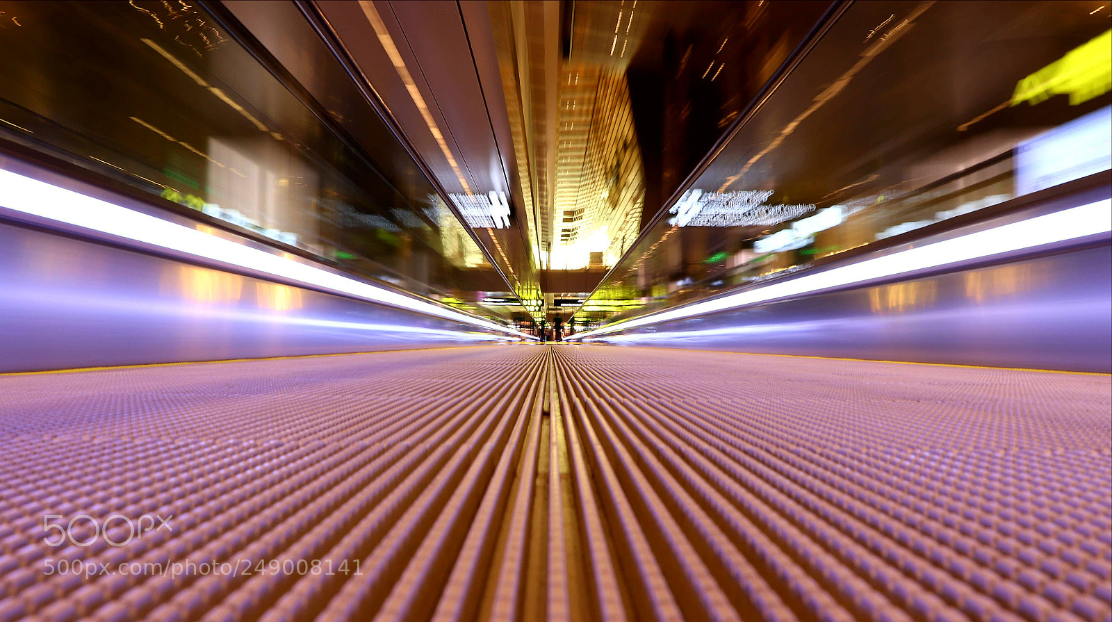 Canon EOS 77D (EOS 9000D / EOS 770D) sample photo. The fast life photography