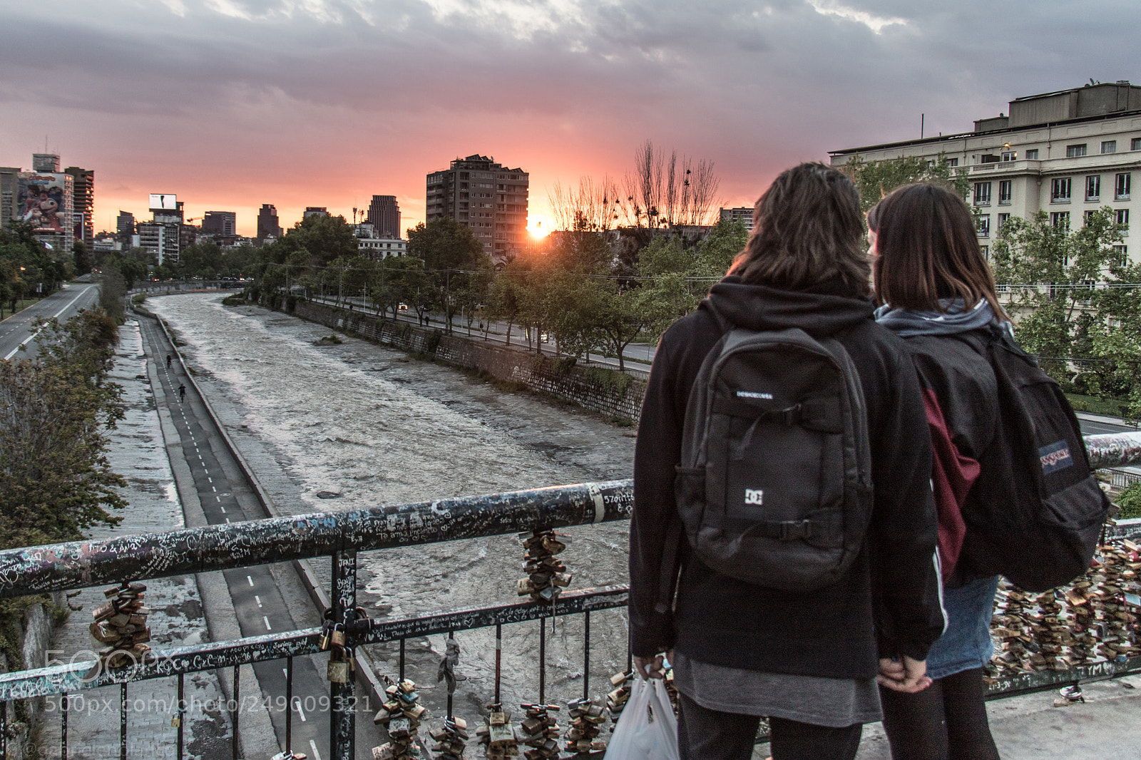 Canon EOS 750D (EOS Rebel T6i / EOS Kiss X8i) sample photo. Puente photography