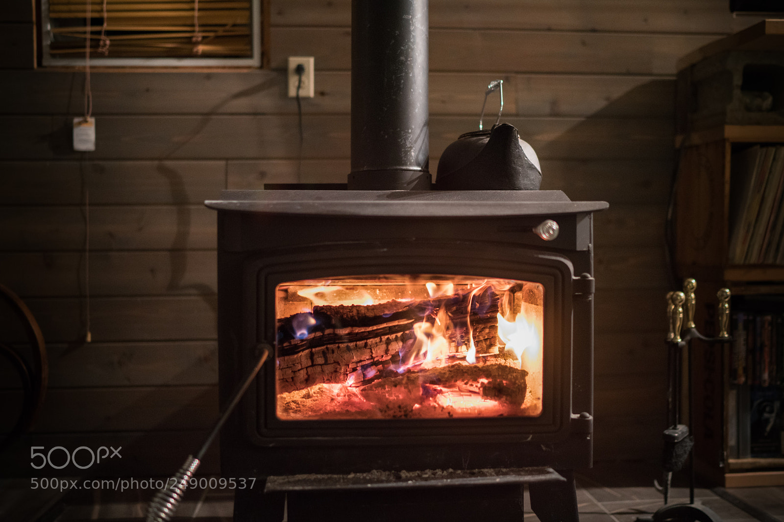 Sony a7R II sample photo. Keeping warm by the photography