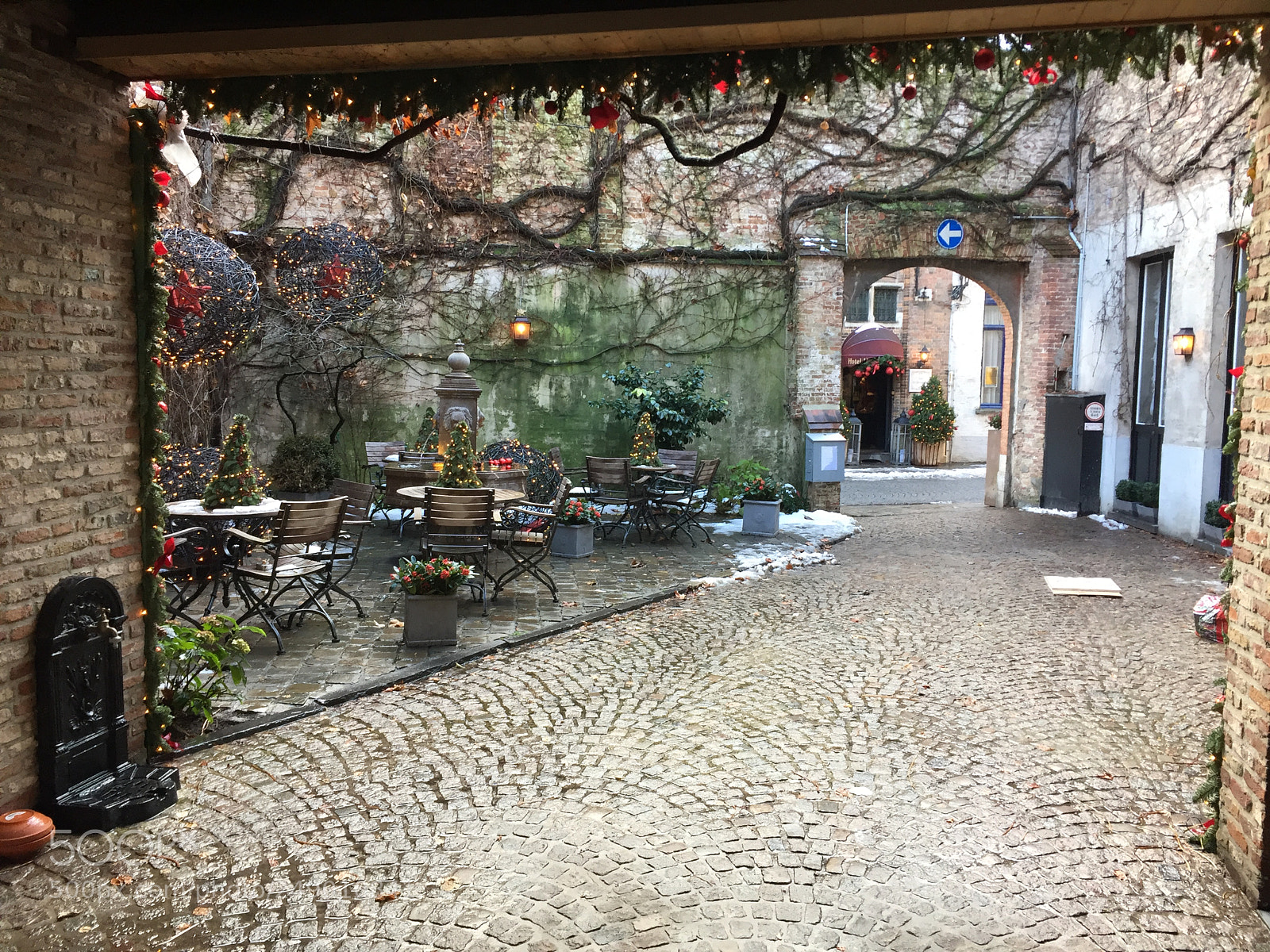 Apple iPhone 6 sample photo. Christmas in bruges photography