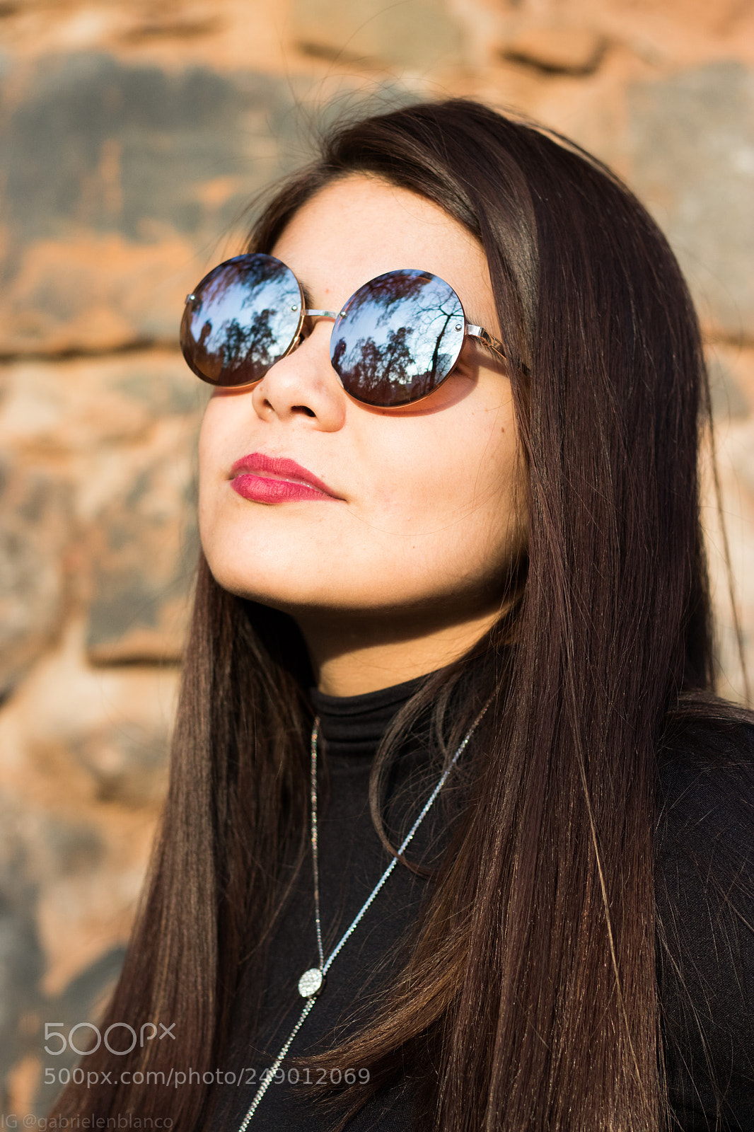 Canon EOS 750D (EOS Rebel T6i / EOS Kiss X8i) sample photo. Dominante photography