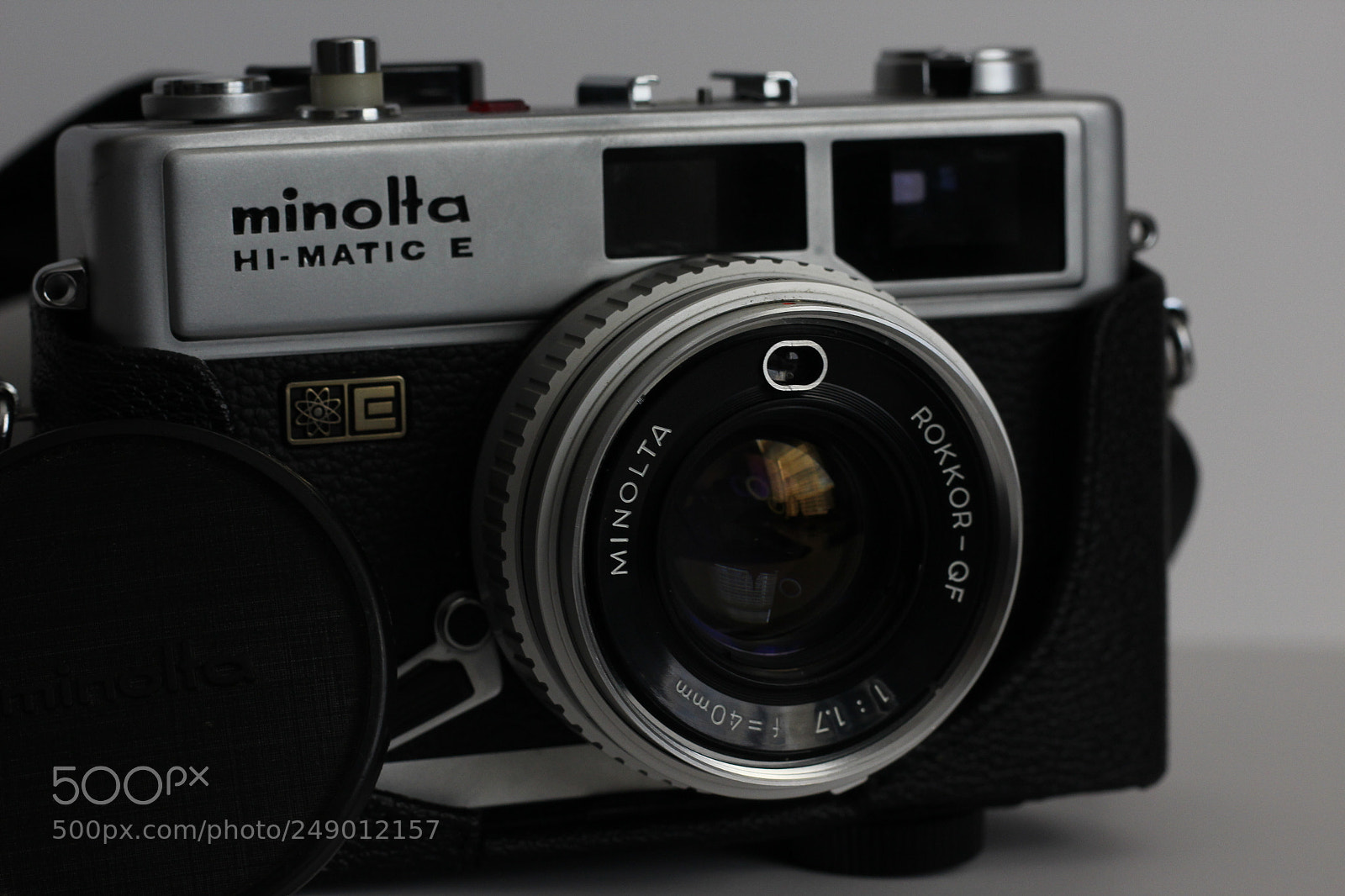 Canon EOS 1200D (EOS Rebel T5 / EOS Kiss X70 / EOS Hi) sample photo. Minolta hi-matic e photography