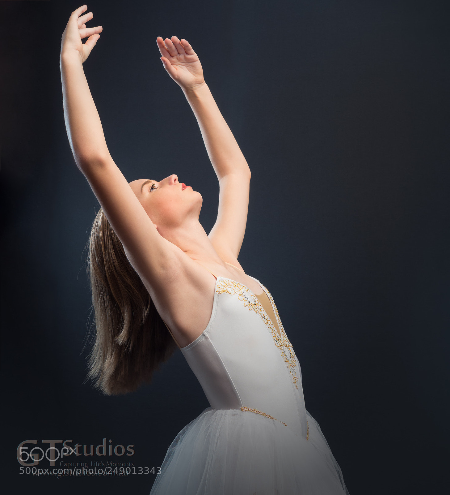 Olympus OM-D E-M5 II sample photo. Reaching for the stars photography