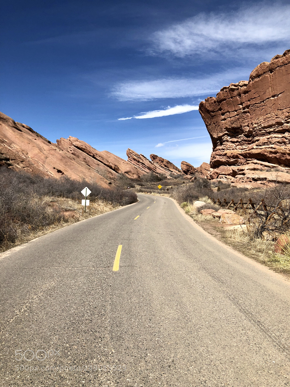 Apple iPhone 8 Plus sample photo. The road to endless photography