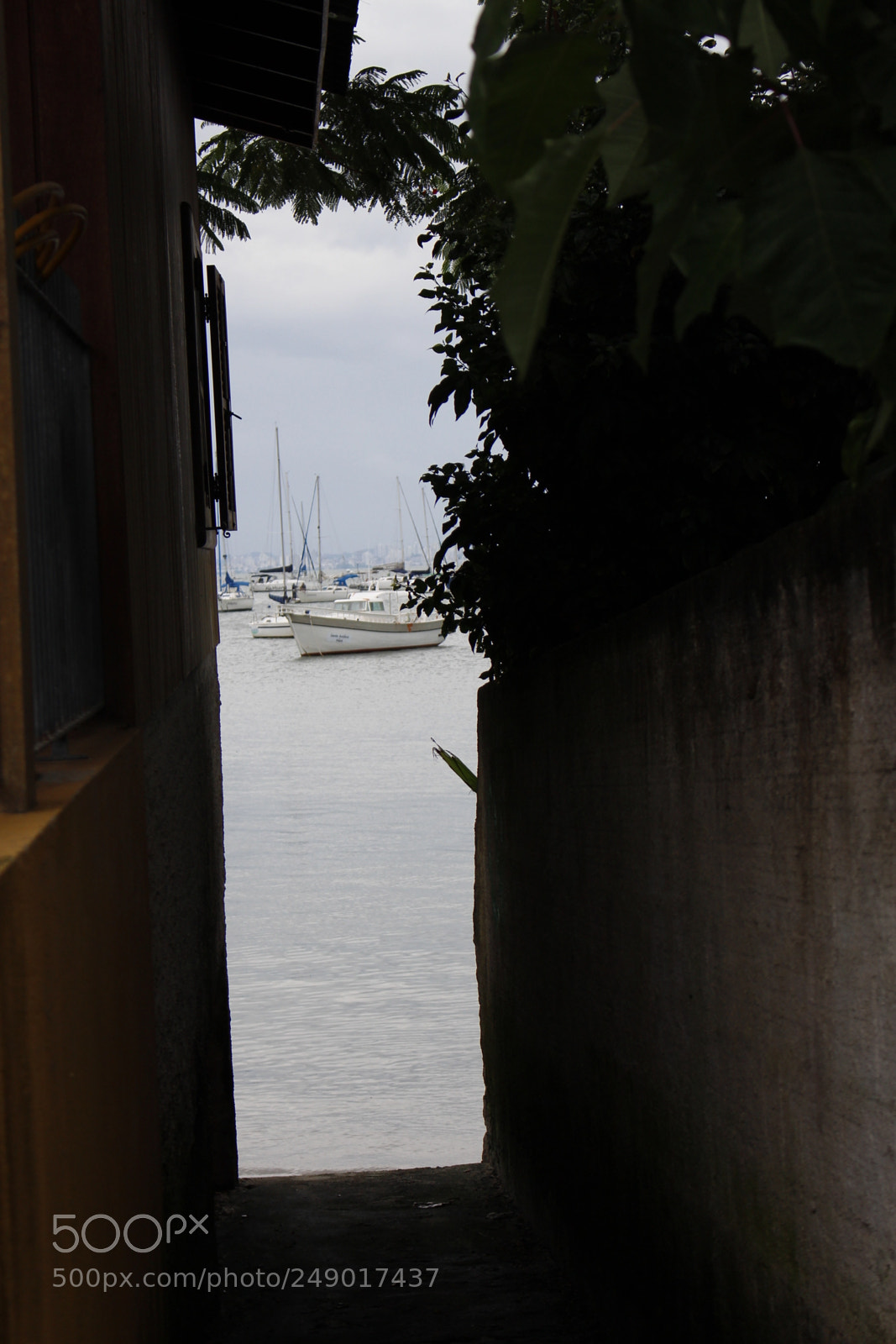 Canon EOS 700D (EOS Rebel T5i / EOS Kiss X7i) sample photo. Callej n al mar photography
