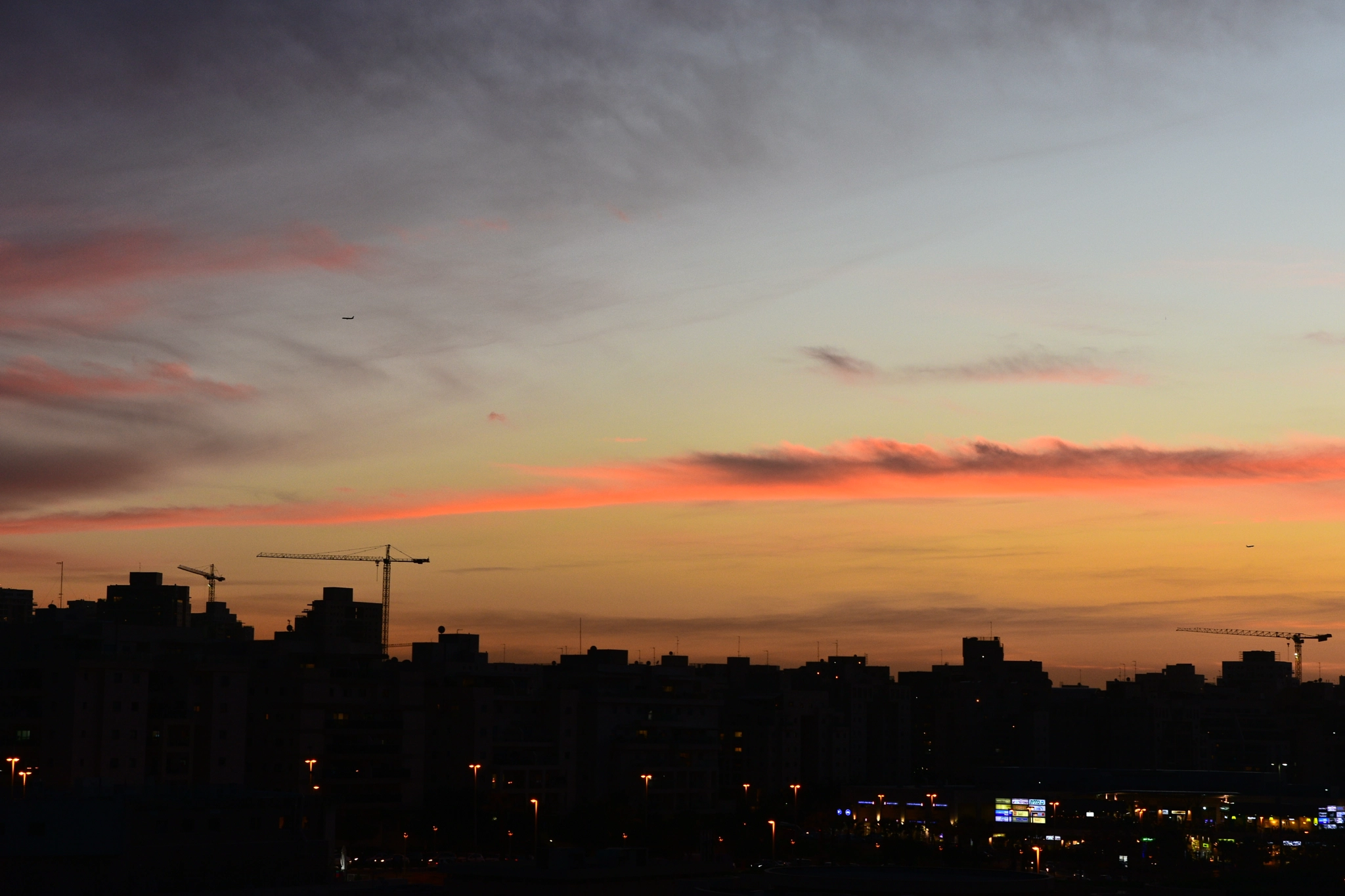 Nikon D3400 sample photo. The orange line photography