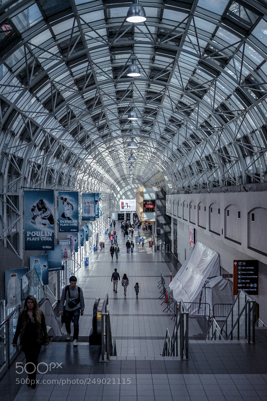 Sony a7 II sample photo. Union station-toronto photography