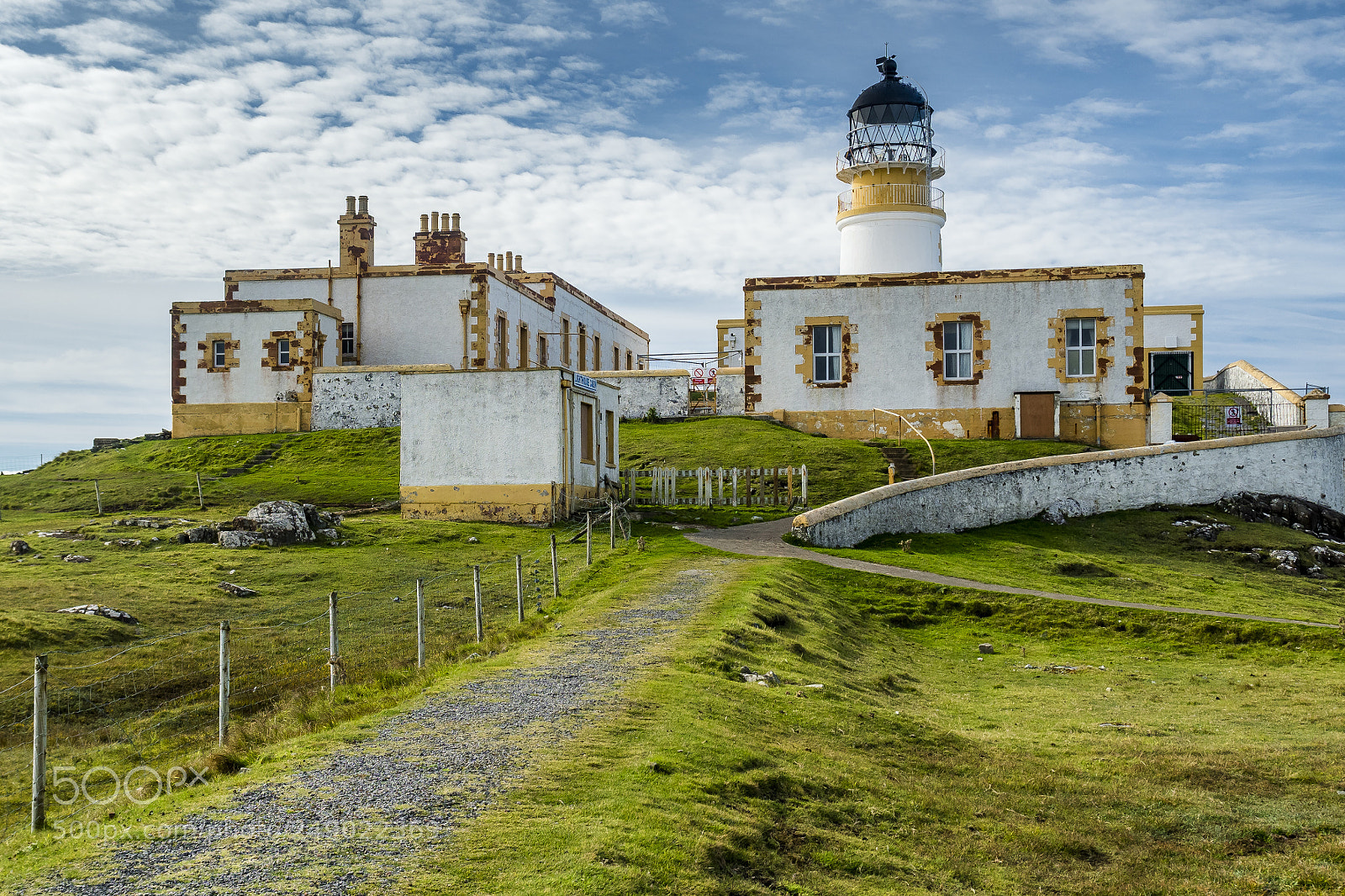 Olympus OM-D E-M1 Mark II sample photo. Neist point lighthouse photography