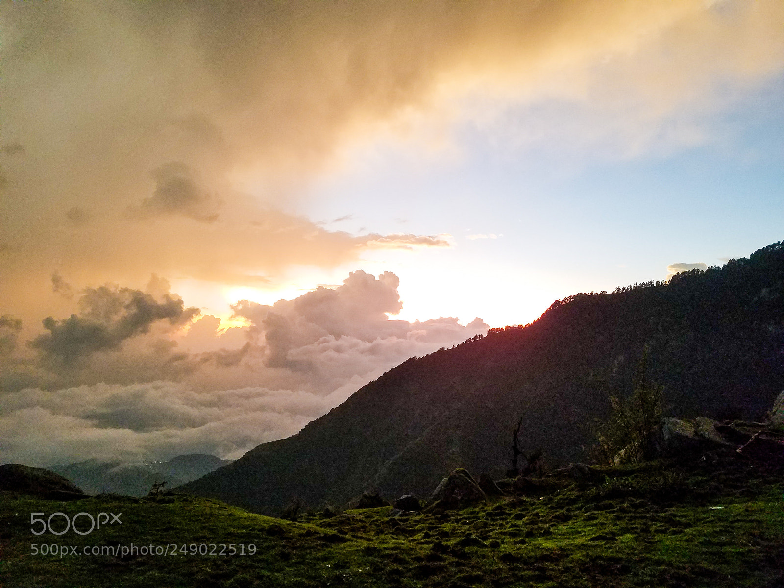 Samsung Galaxy S7 Edge sample photo. Suset at triund hill photography