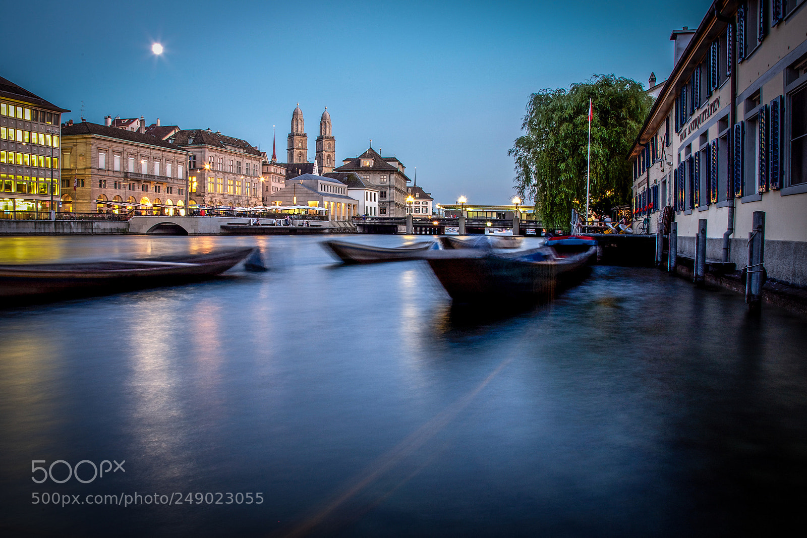 Canon EOS-1Ds Mark III sample photo. Zurich by night photography