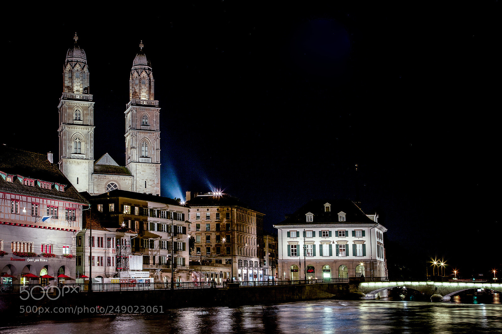 Canon EOS-1Ds Mark III sample photo. Zurich by night photography