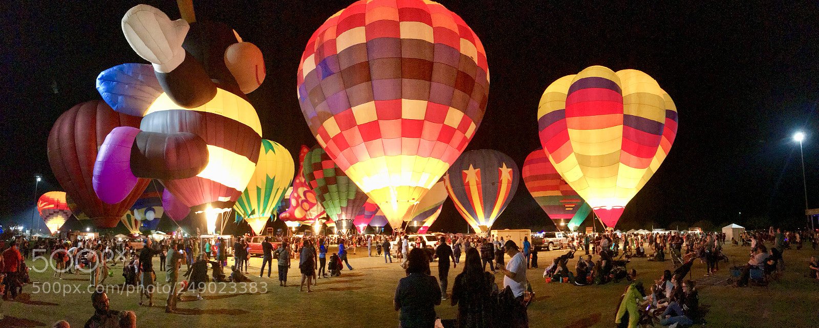 Apple iPhone 7 Plus sample photo. Hot air balloon festival photography
