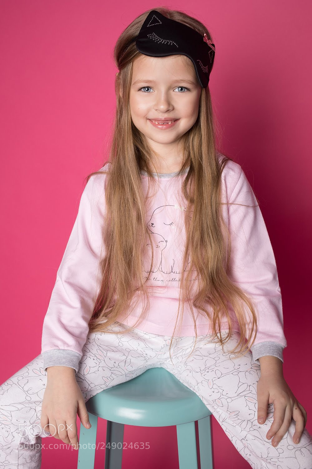 Canon EOS 5D Mark IV sample photo. Positive baby girl photography