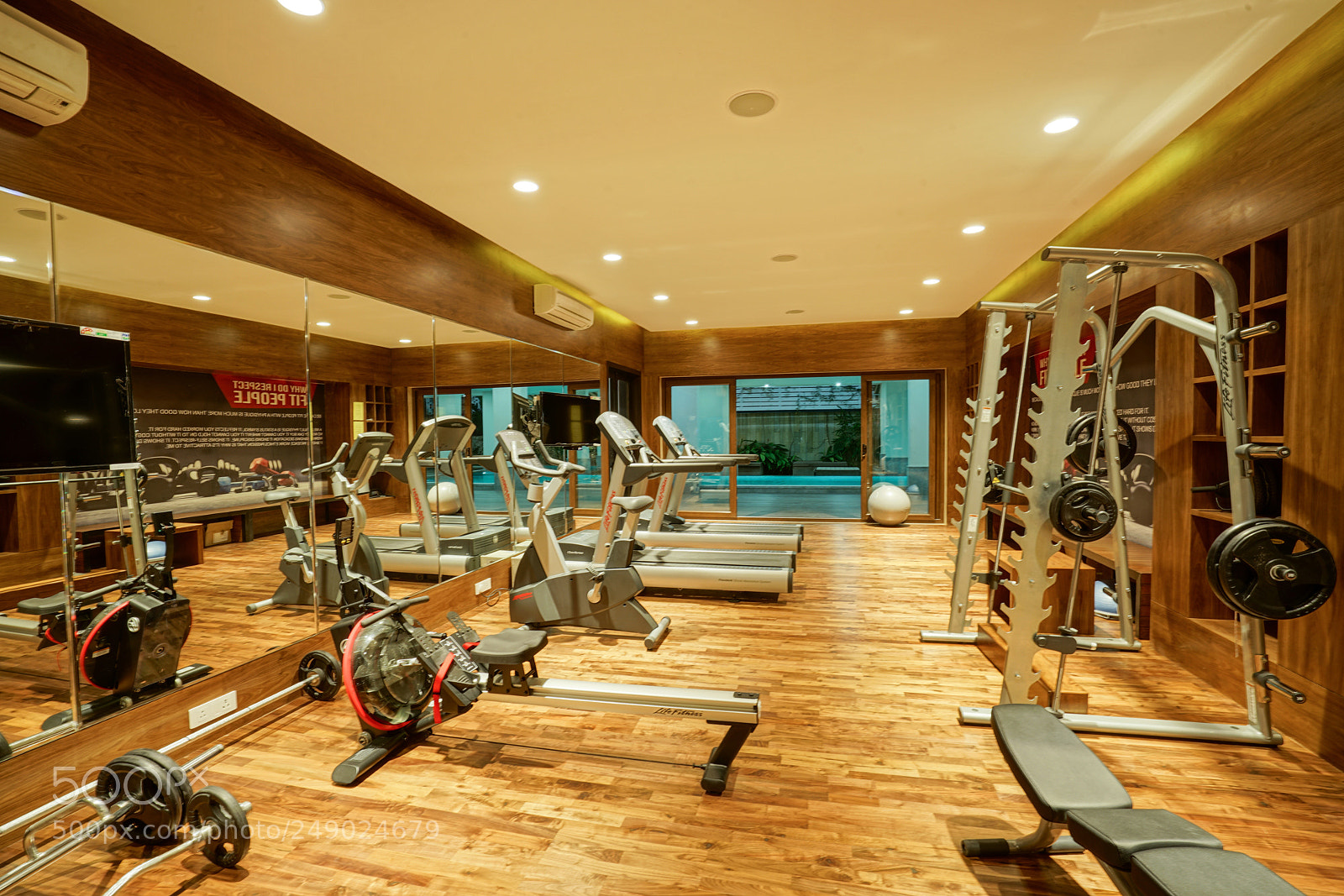 Sony a7R II sample photo. Fully equipped gym at photography