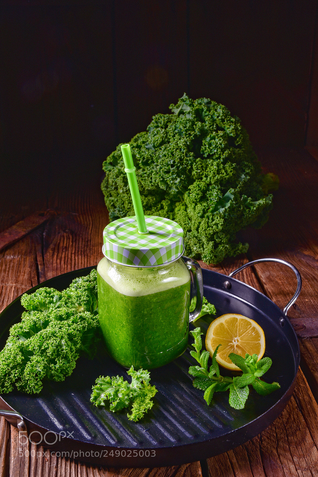 Nikon D810 sample photo. Kale smoothie photography