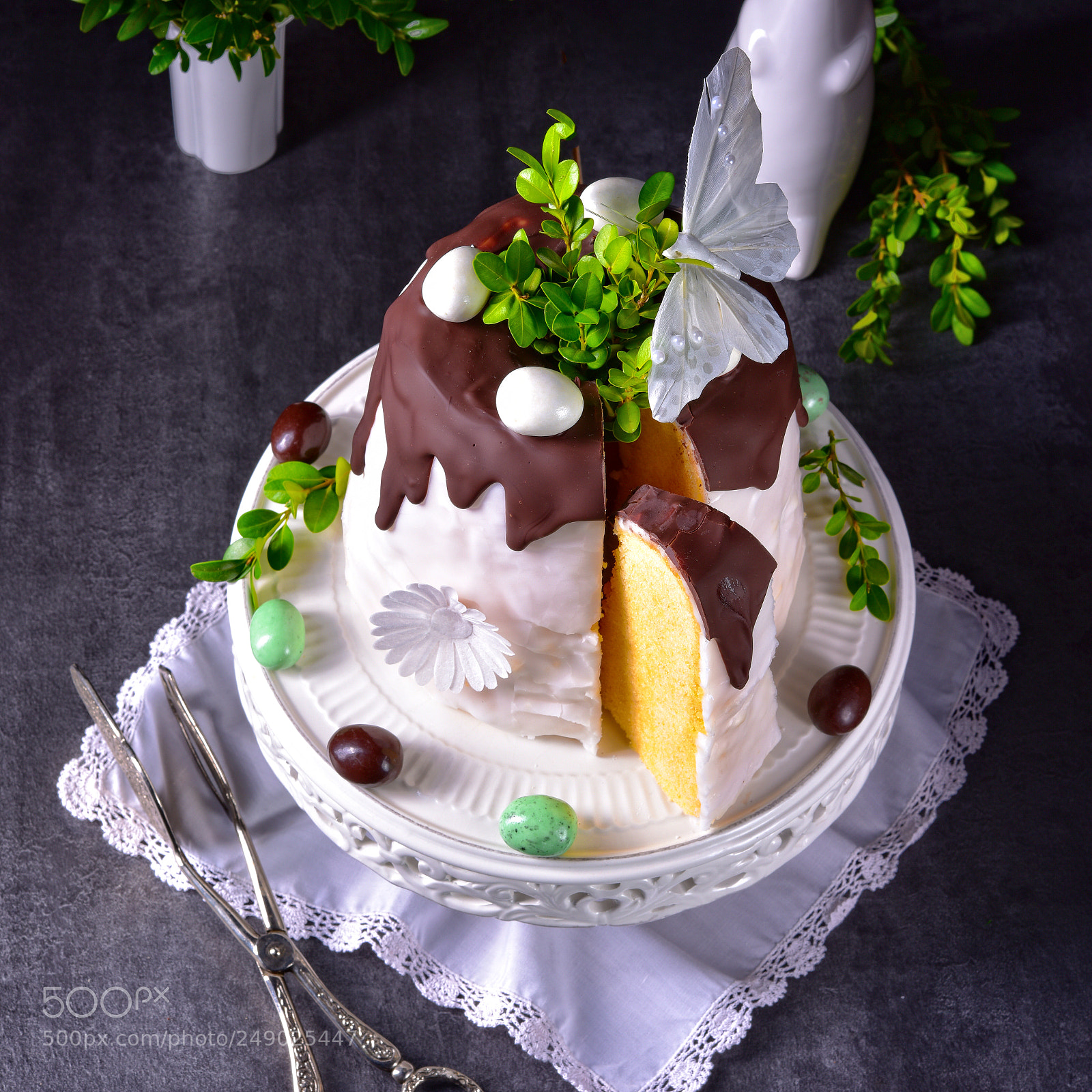 Nikon D810 sample photo. Cooked easter cake photography