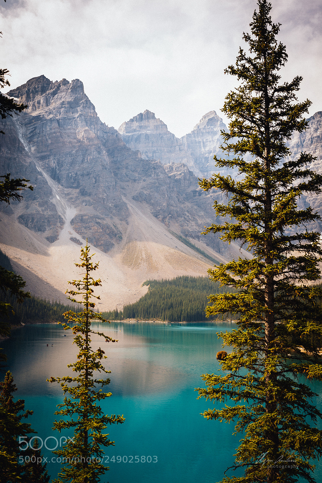 Nikon D610 sample photo. Moraine lake photography