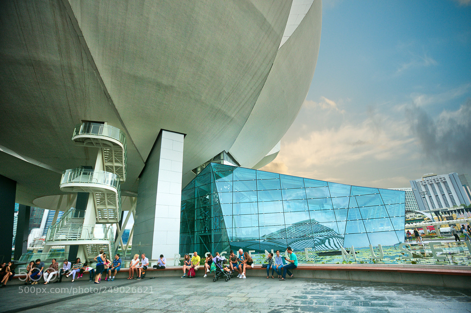 Canon EOS 5DS R sample photo. Art and science museum photography