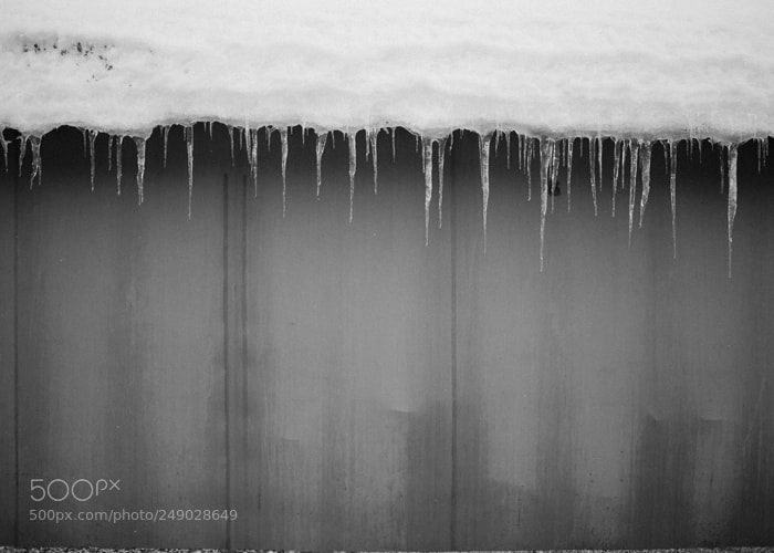 Nikon 1 V1 sample photo. Icicles photography