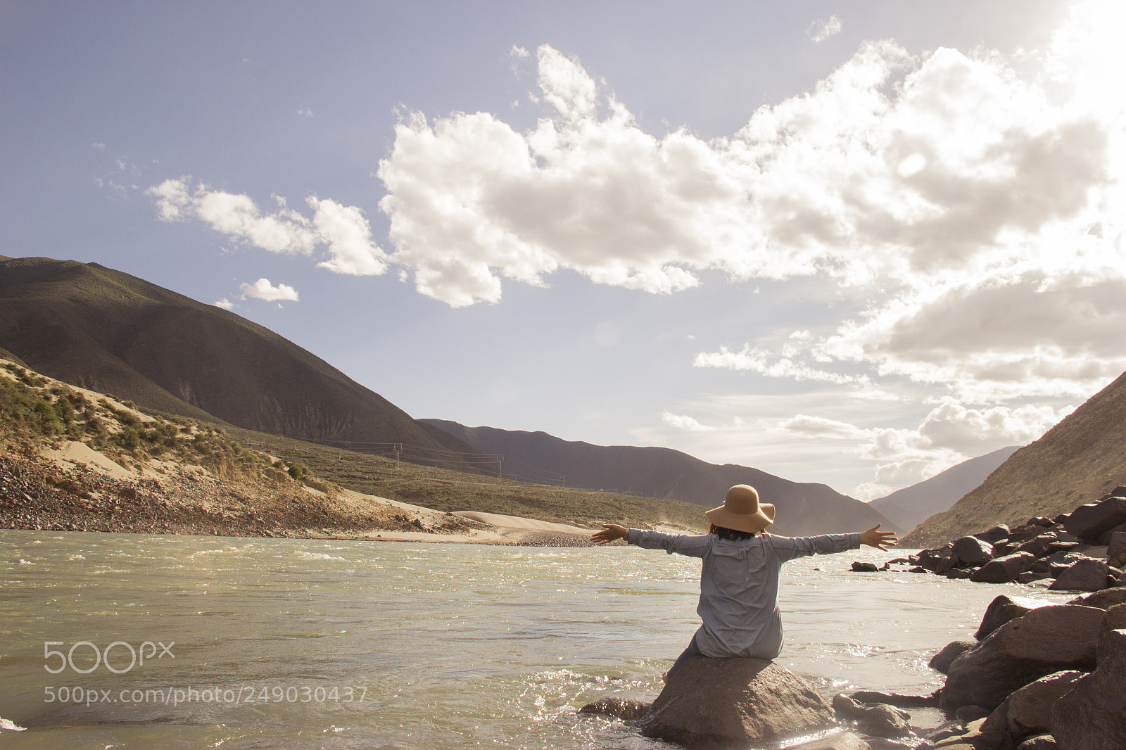 Canon EOS 60D sample photo. Back to lhasa photography