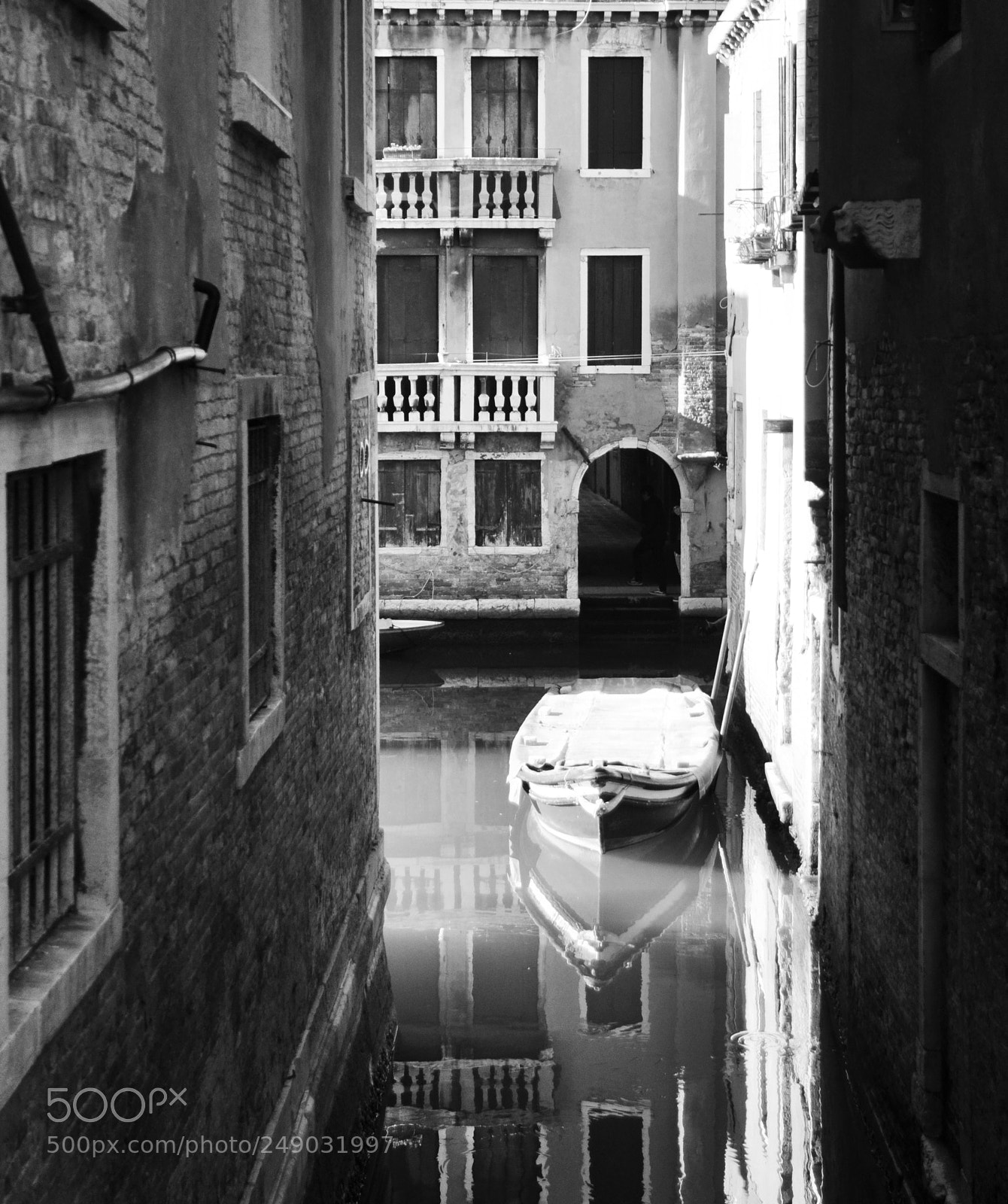 Nikon D90 sample photo. Somewhere in venice photography
