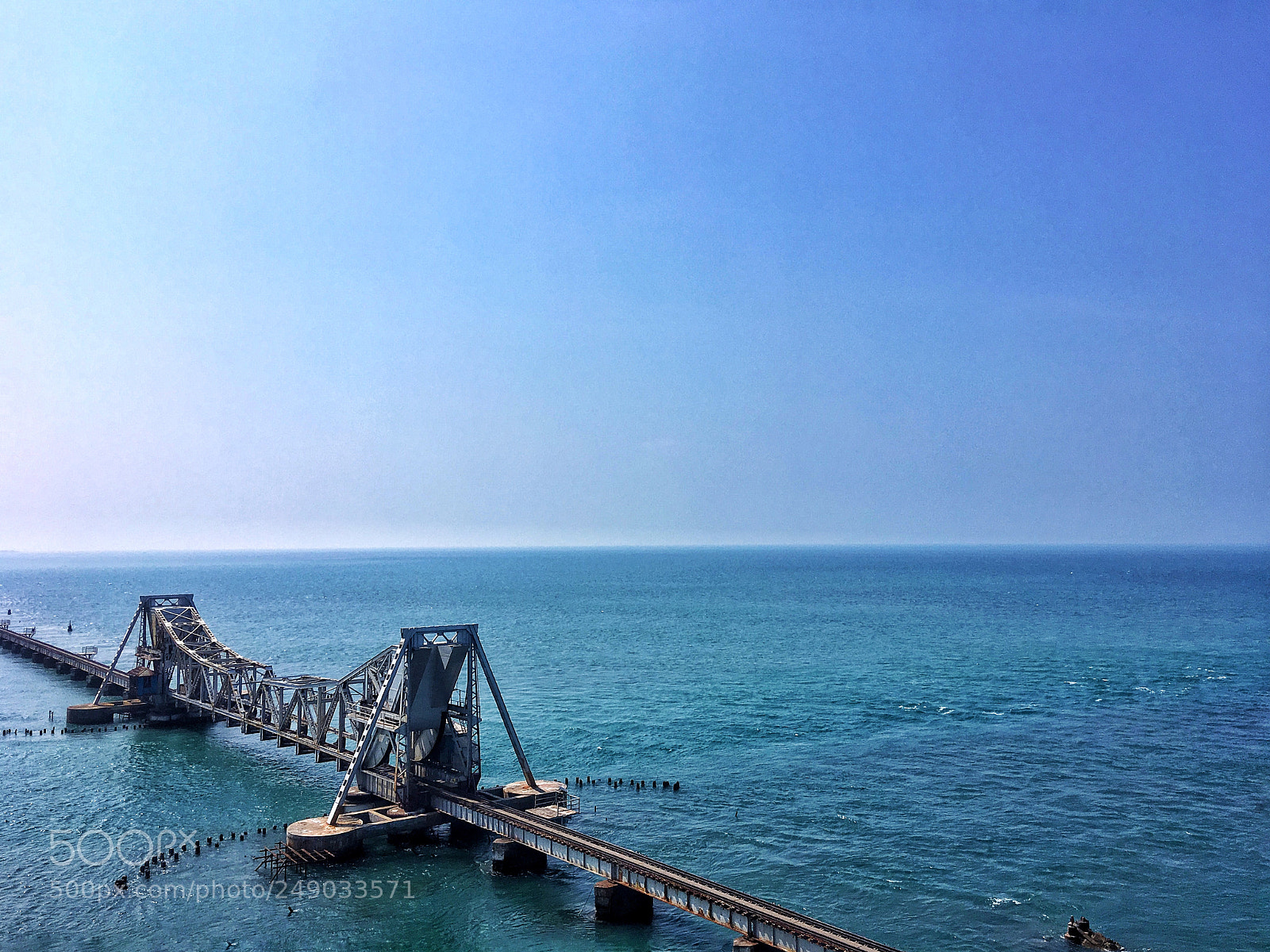 Apple iPhone SE sample photo. The iconic pamban photography
