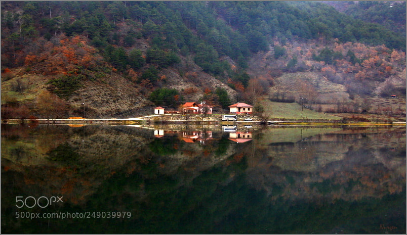Canon EF-S 18-200mm F3.5-5.6 IS sample photo. Reflections photography