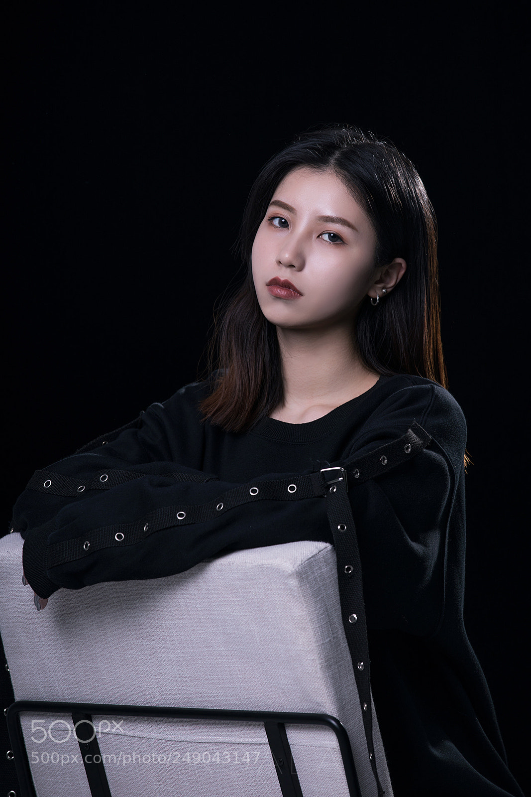 Canon EOS 5D Mark IV sample photo. Black photography