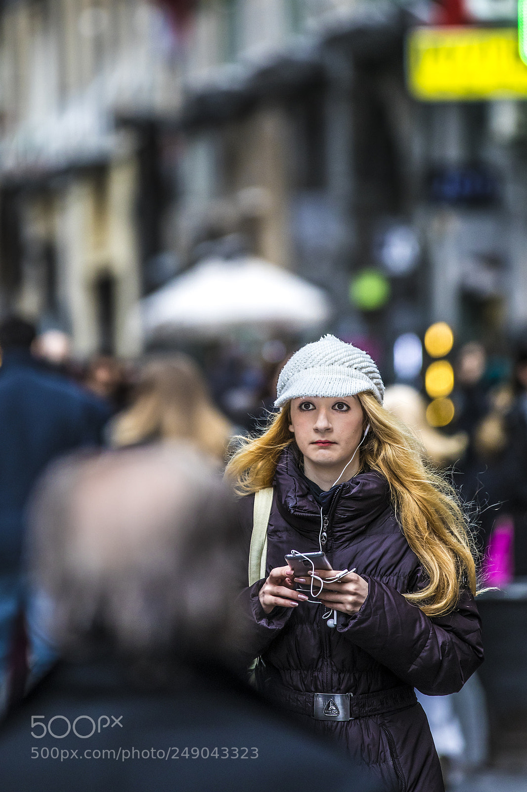 Canon EOS 5D Mark IV sample photo. Spotlight on a life photography