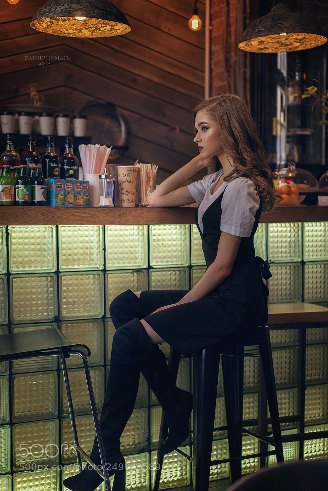 Sony a7 sample photo. In the cafe photography