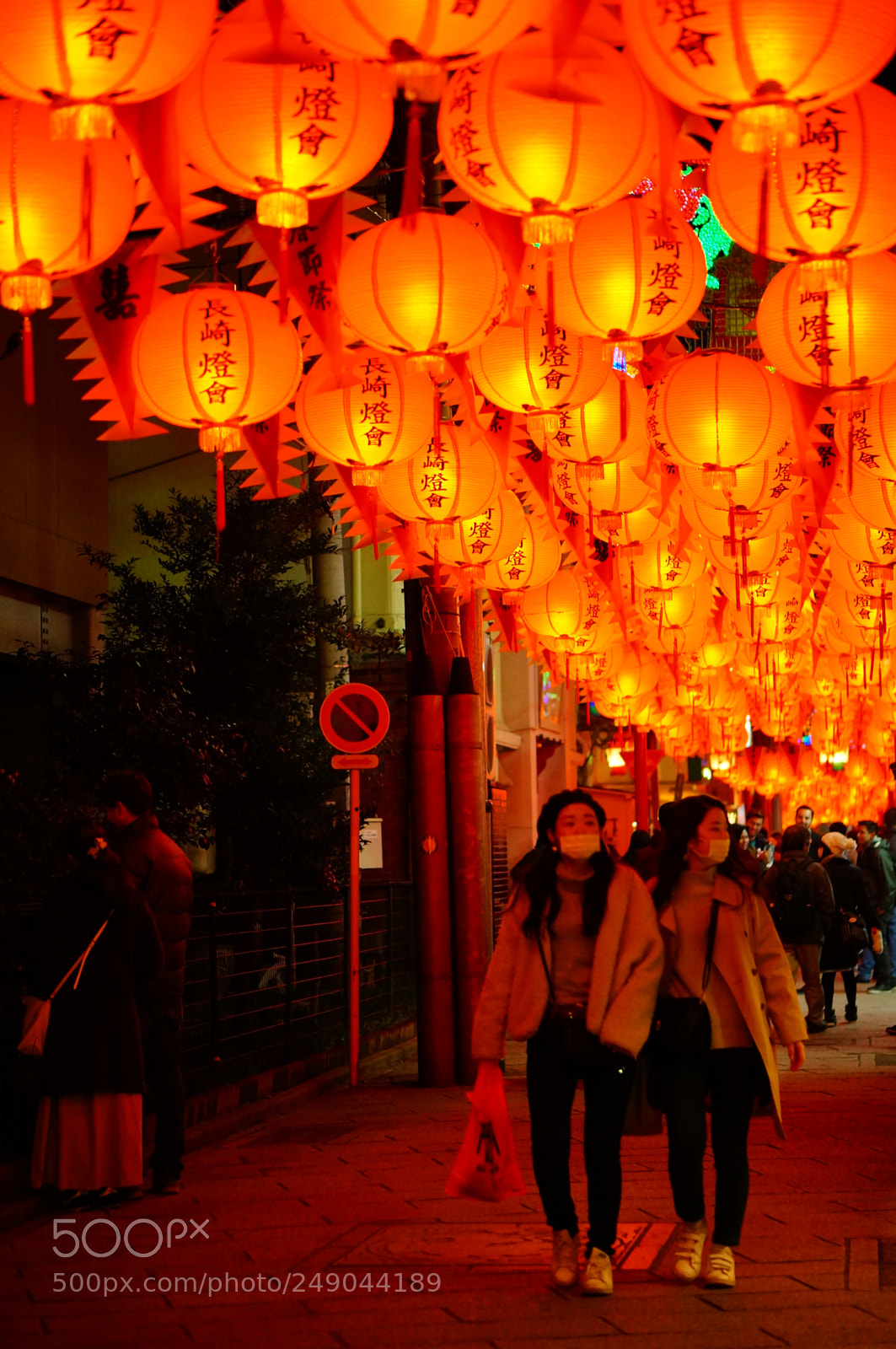 Sony Alpha NEX-6 sample photo. Mask girls photography
