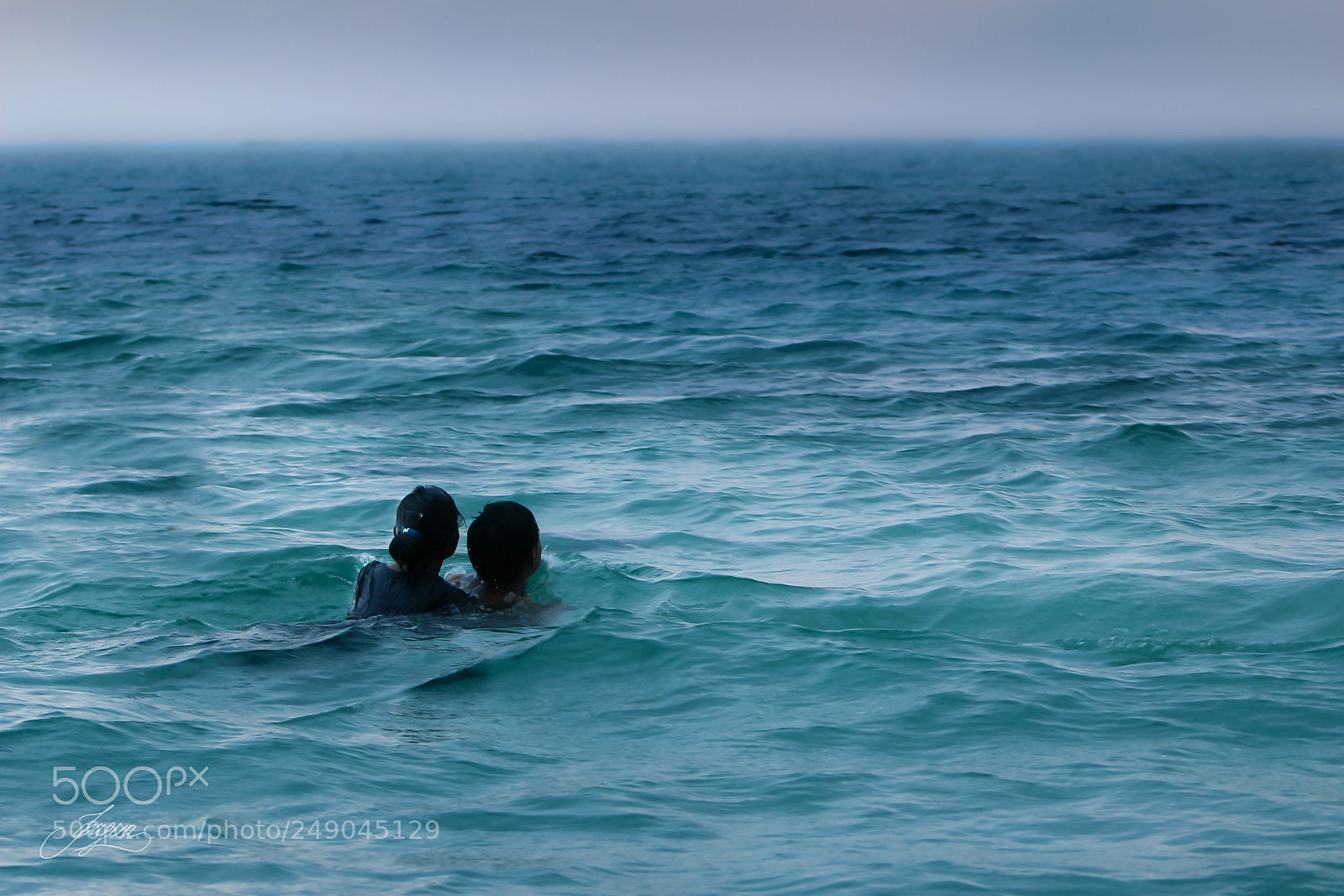 Canon EOS 100D (EOS Rebel SL1 / EOS Kiss X7) sample photo. Foggy sea photography