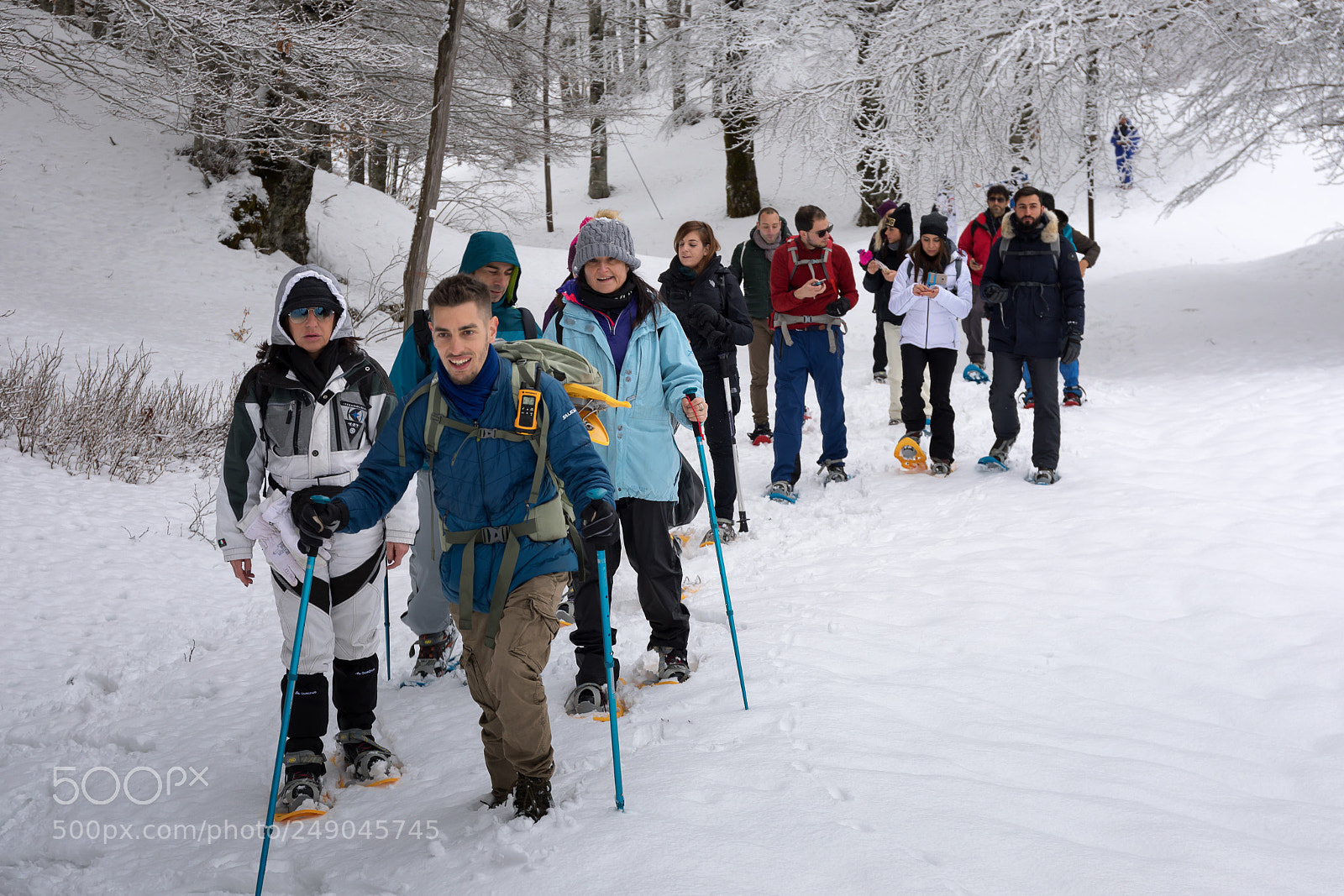 Canon EOS 5D Mark IV sample photo. Snowshoe hike on the photography