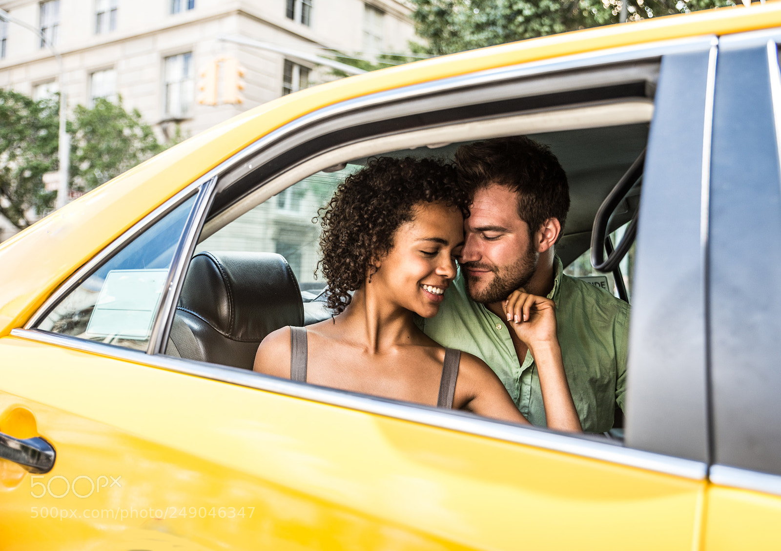 Nikon D610 sample photo. Couple on a taxi photography