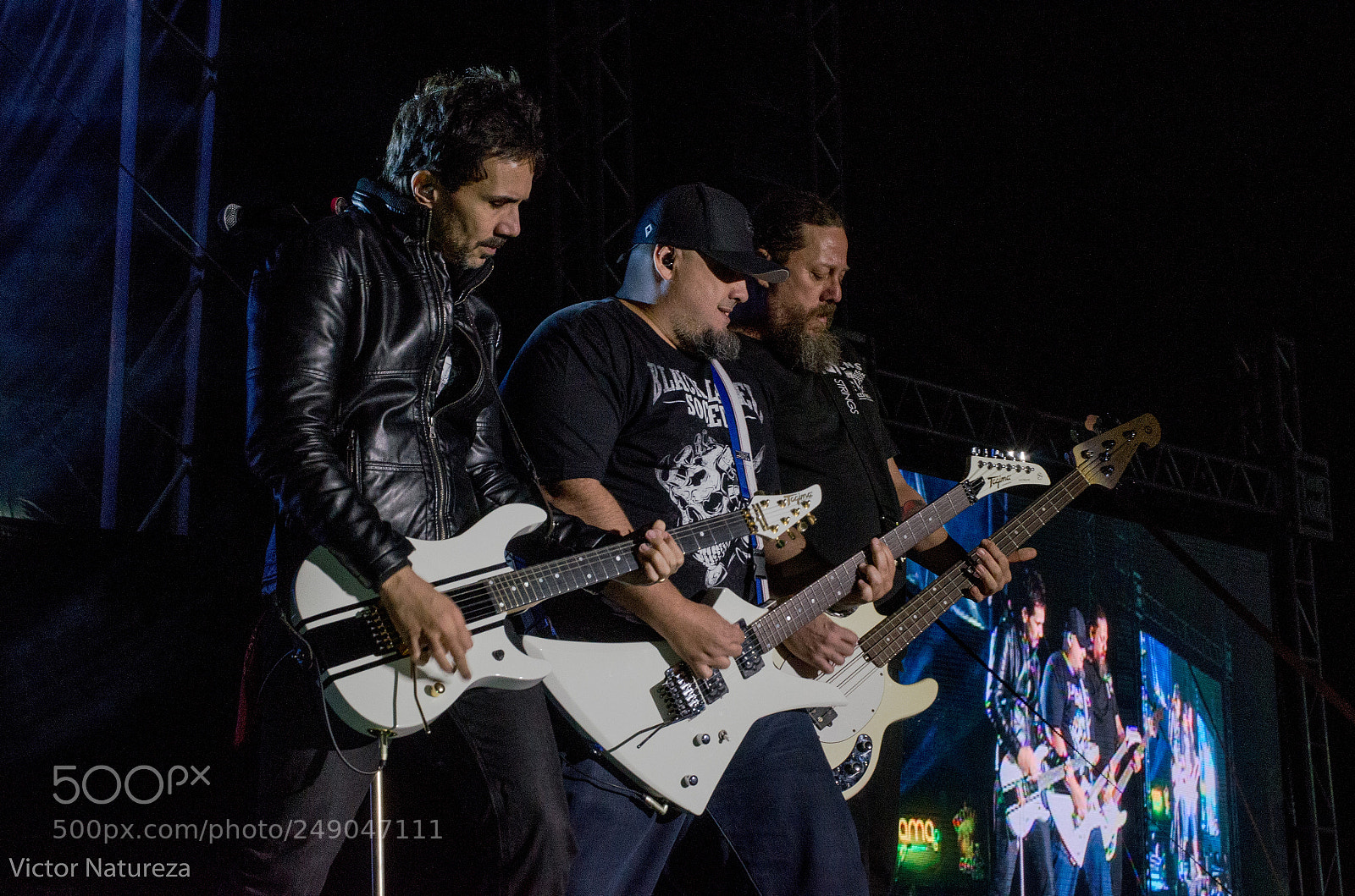 Nikon D7000 sample photo. Show dos raimundos no photography