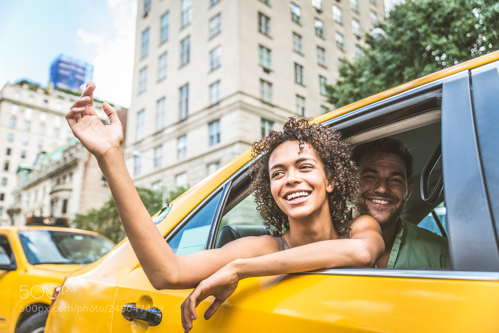 Nikon D610 sample photo. Couple on a taxi photography